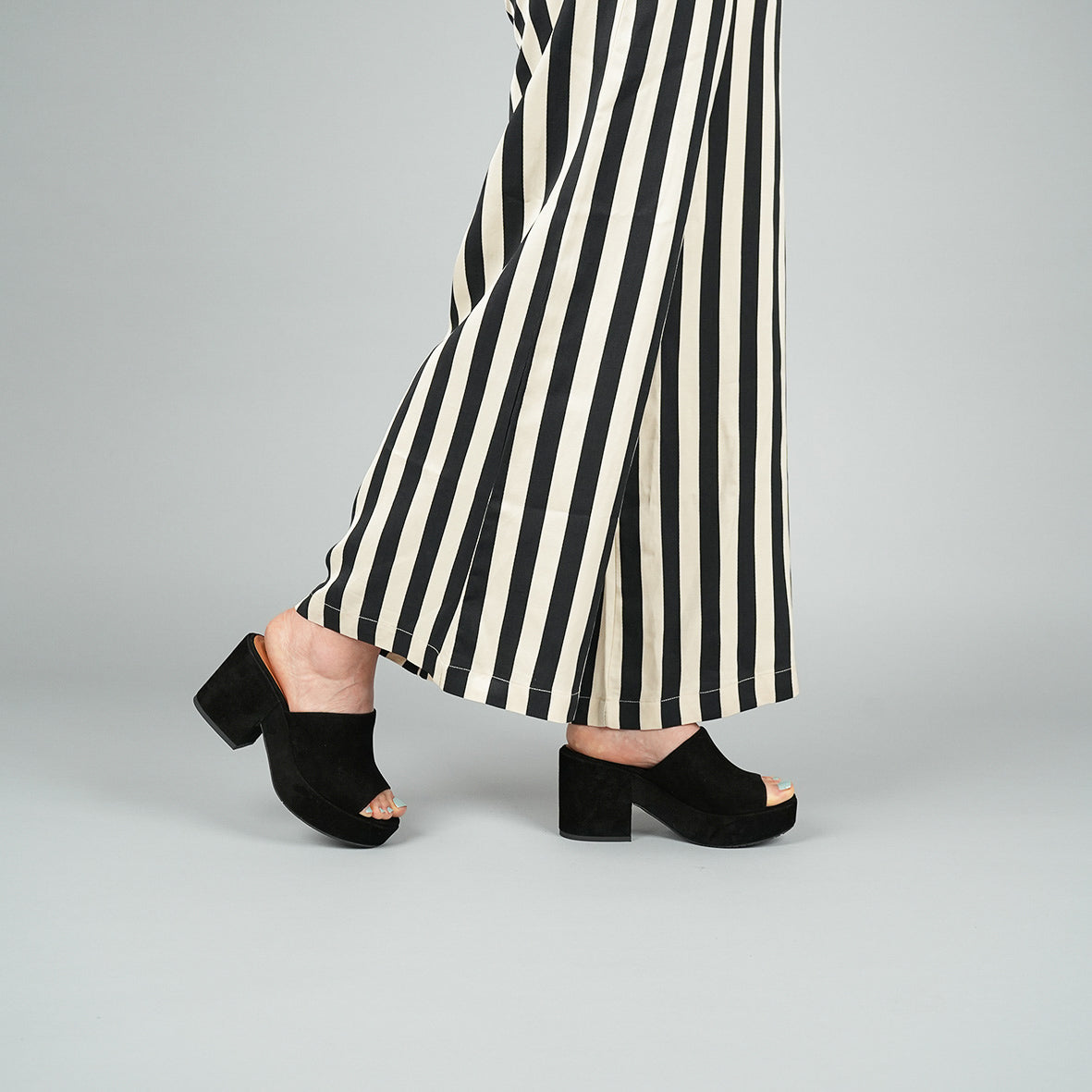 Bella Black Mid Sandal by Esska