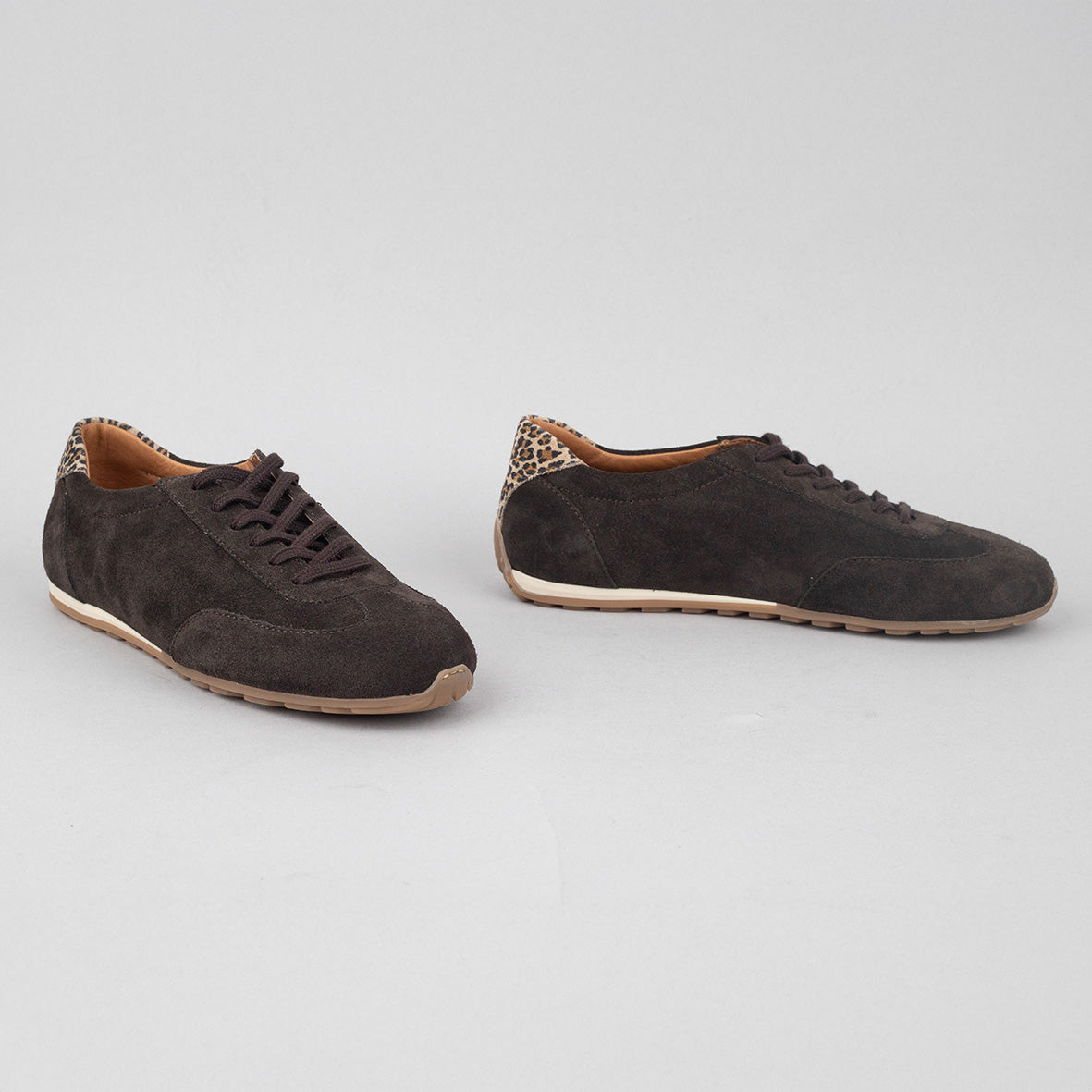 Benny Chocolate Trainer by Esska