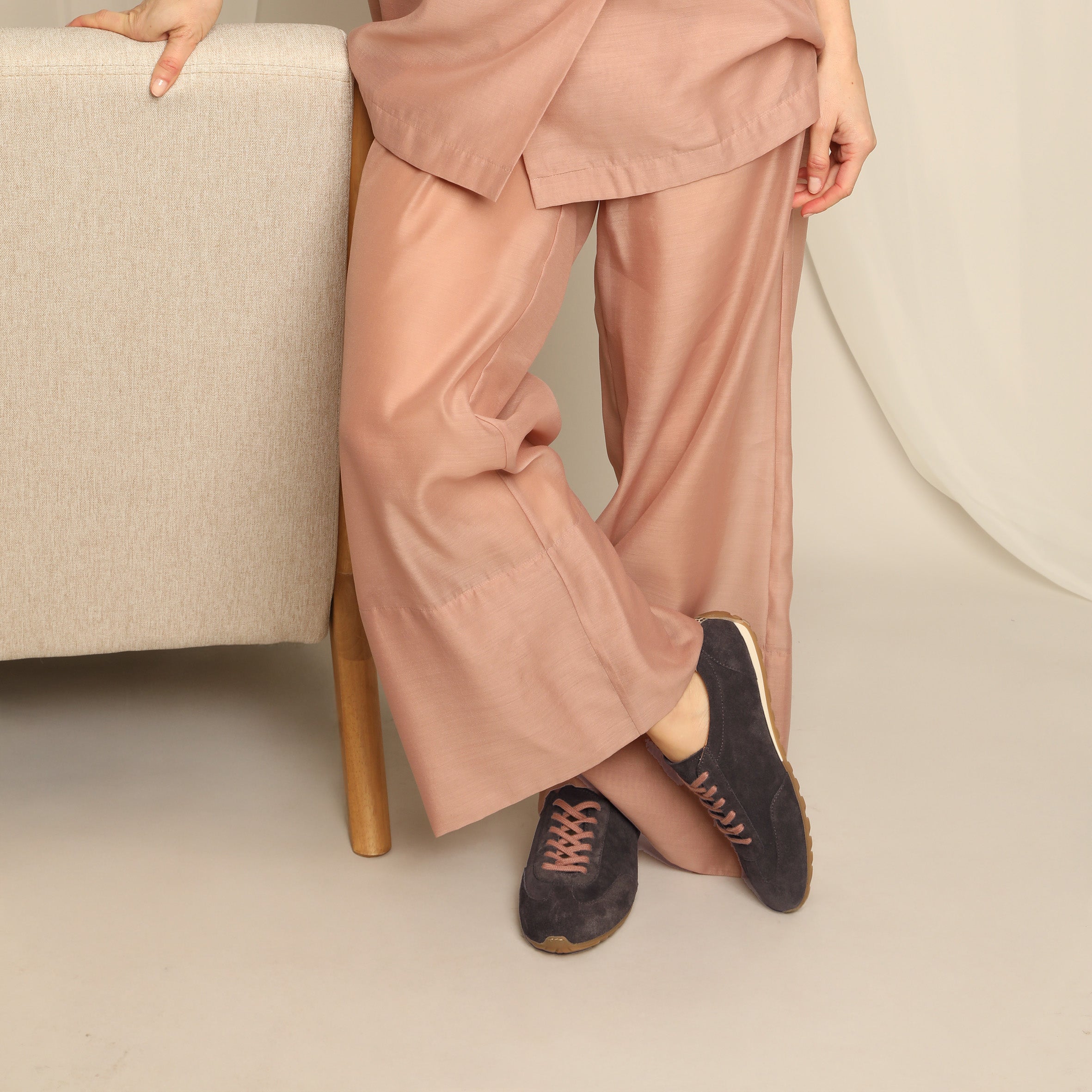 Benny Chocolate Trainer by Esska