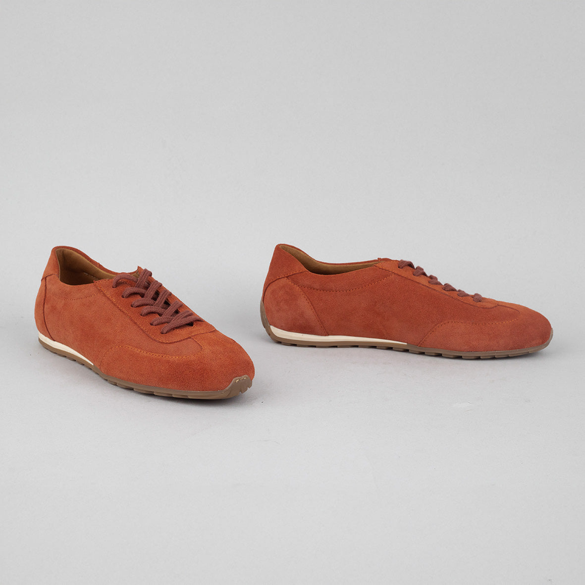 Benny Rust Trainer by Esska