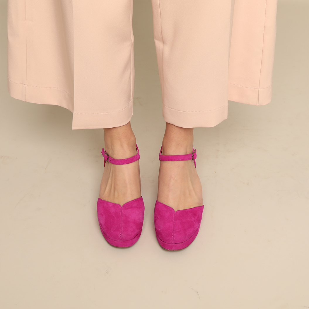 Carol Fuchsia Mid Shoe by Esska