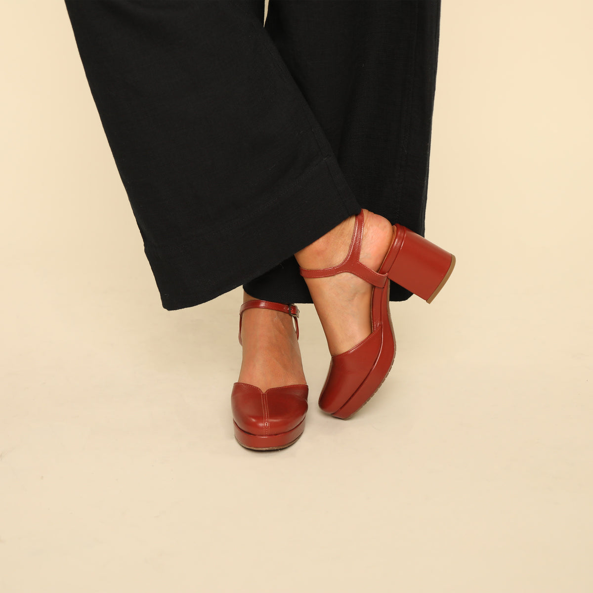 Carol Rosewood Mid Shoe by Esska