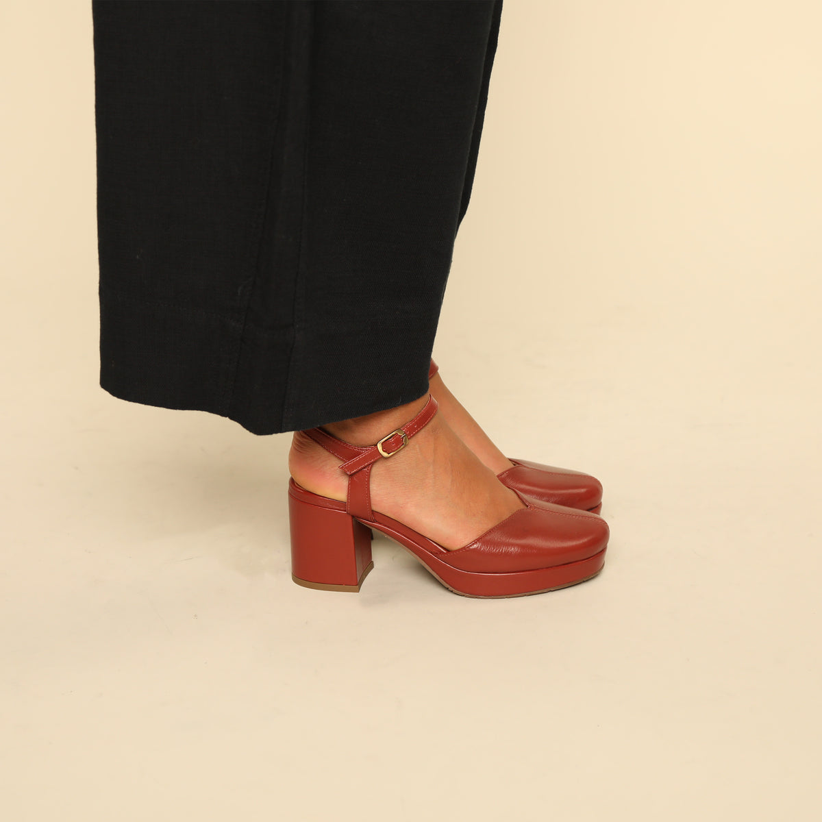 Carol Rosewood Mid Shoe by Esska