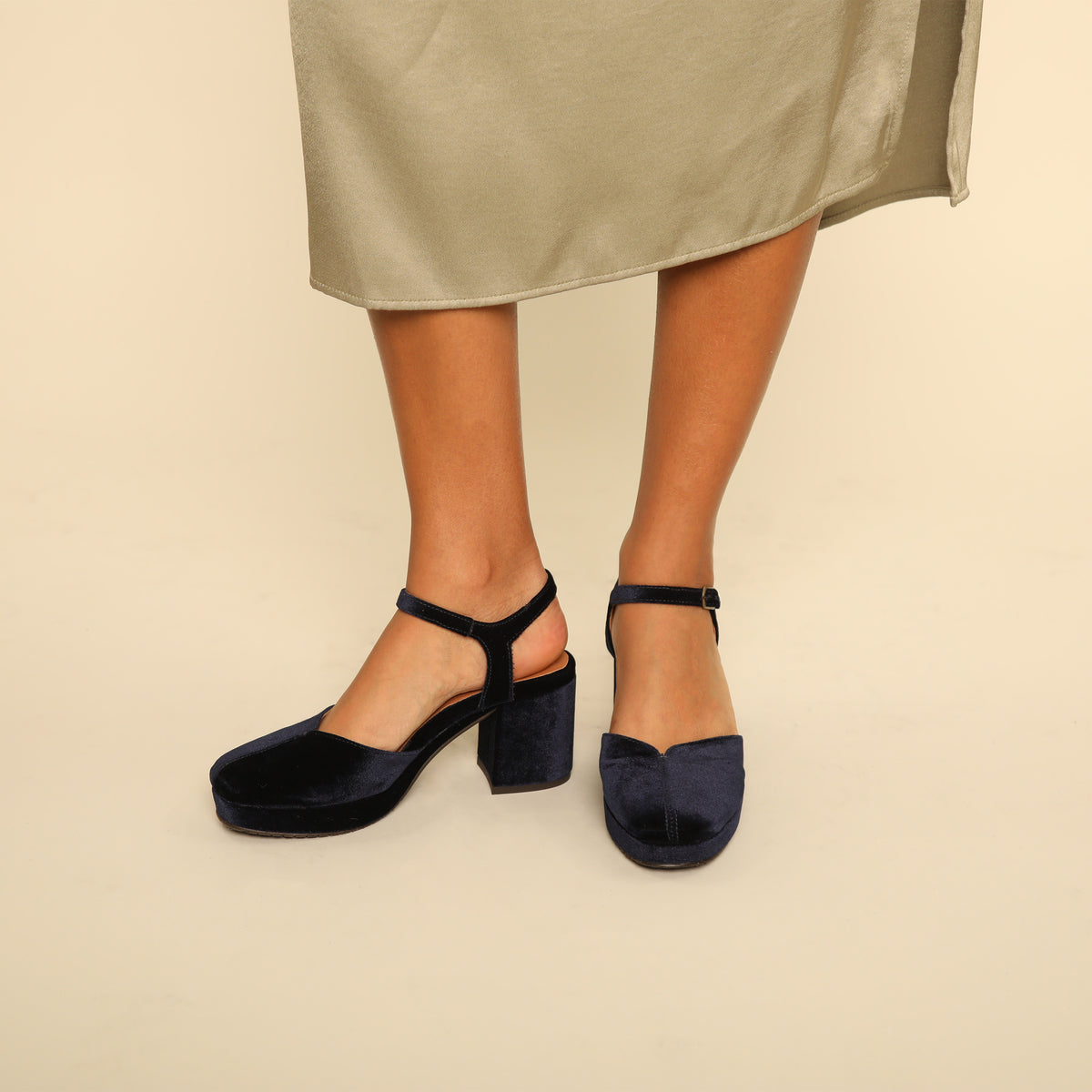 Carol Velvet Navy