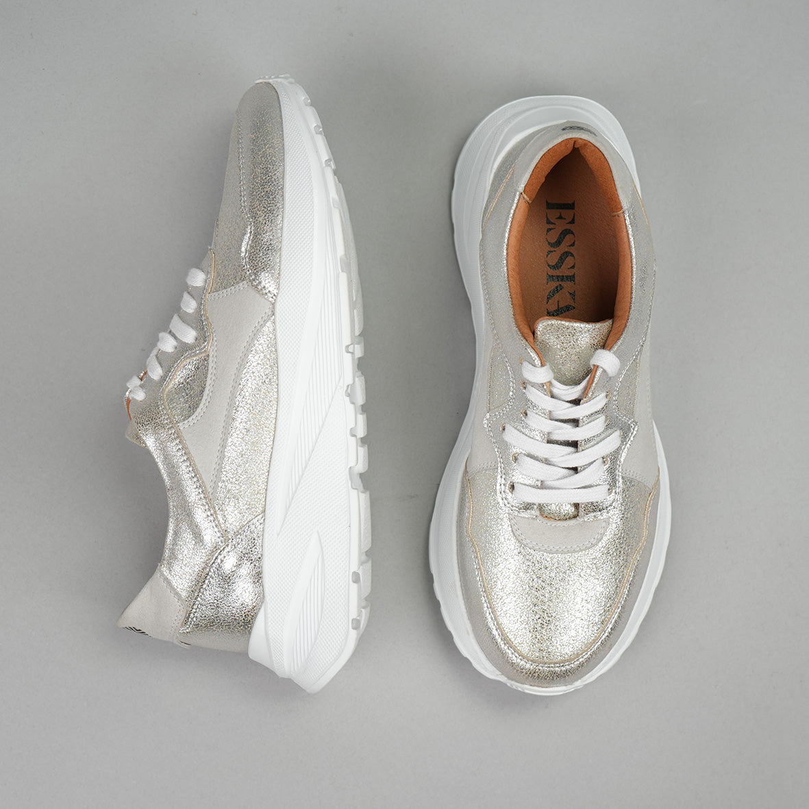 Carteira Vegan Silver Trainer by Esska