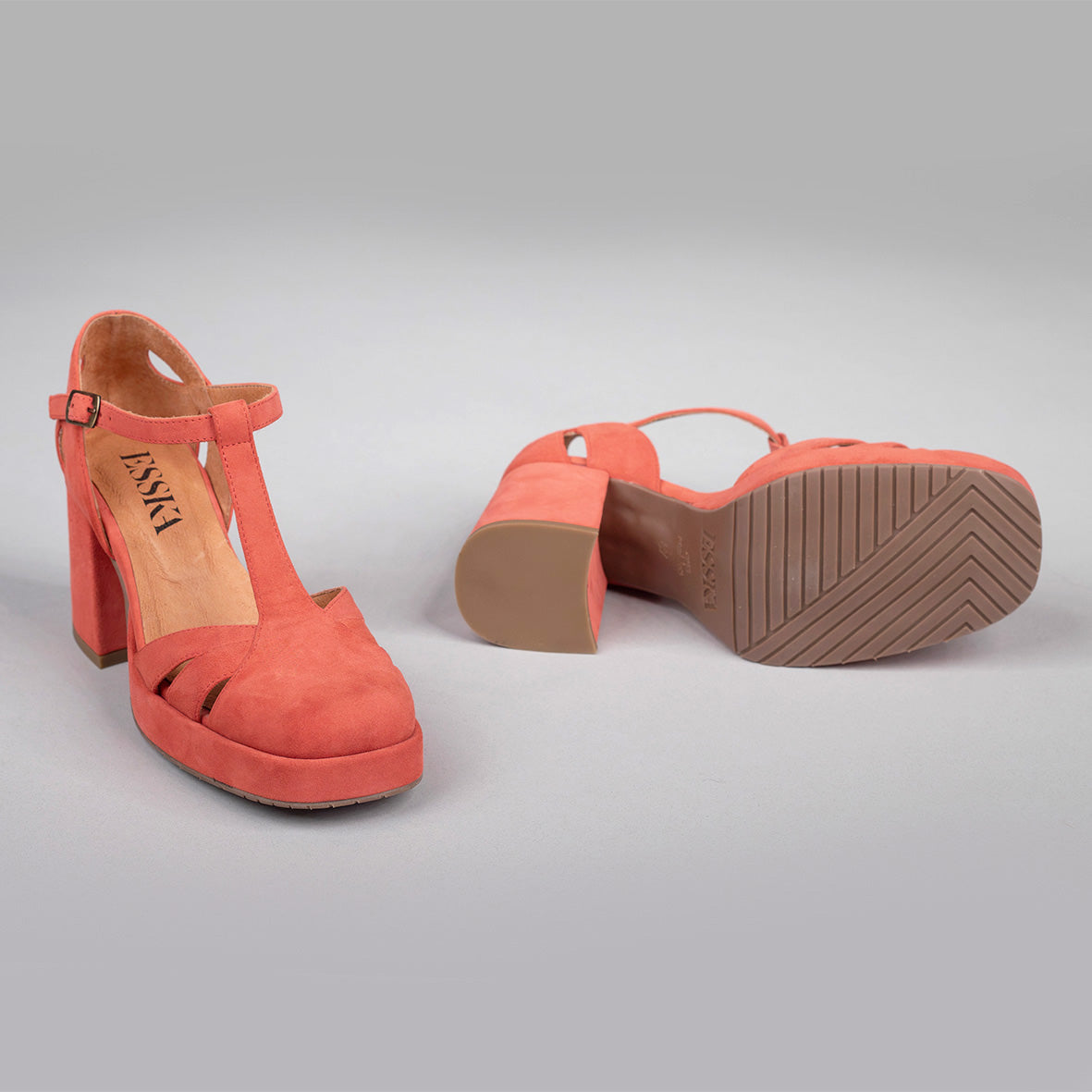Chaza Coral Mid High Shoe by Esska