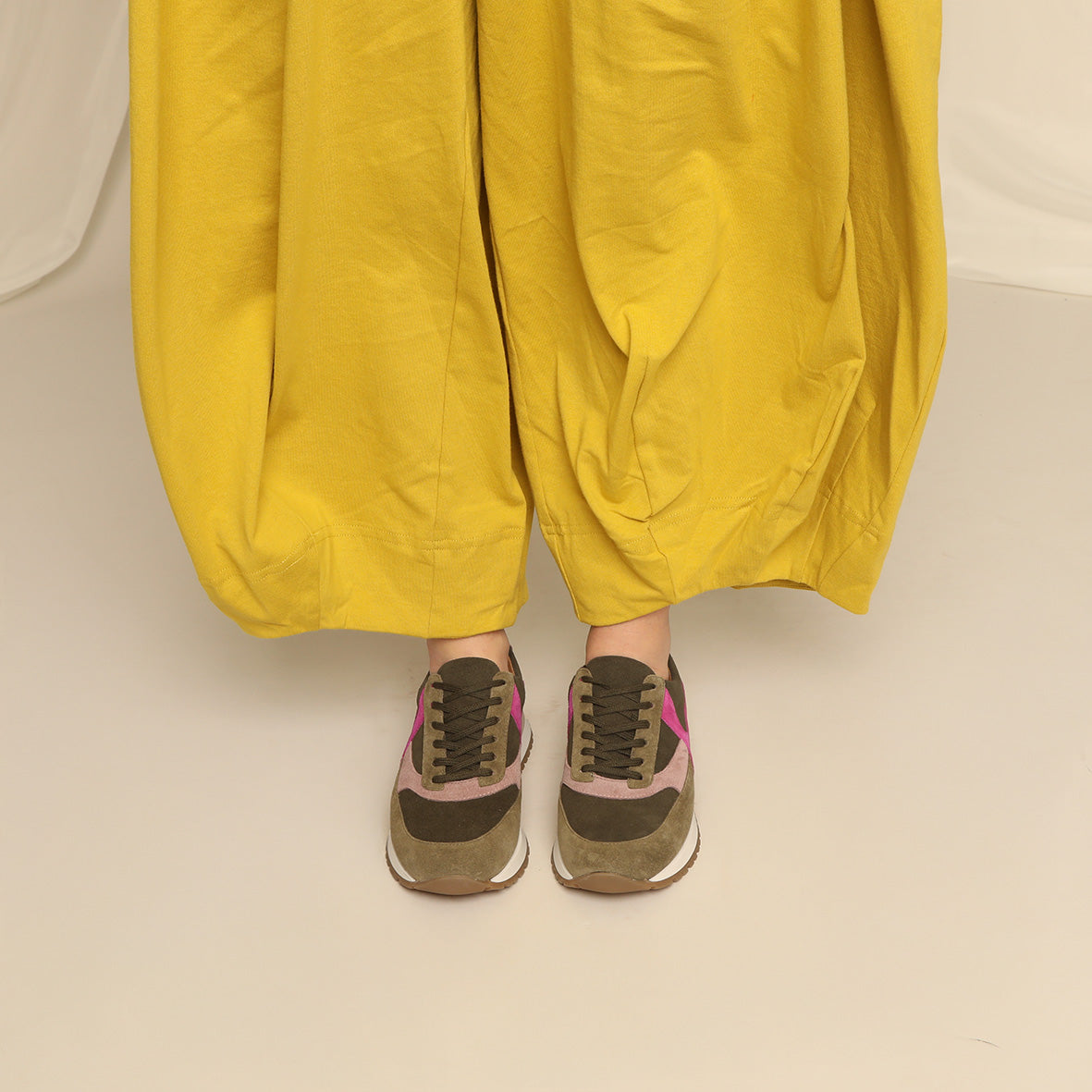 Cinda Olive Trainer by Esska