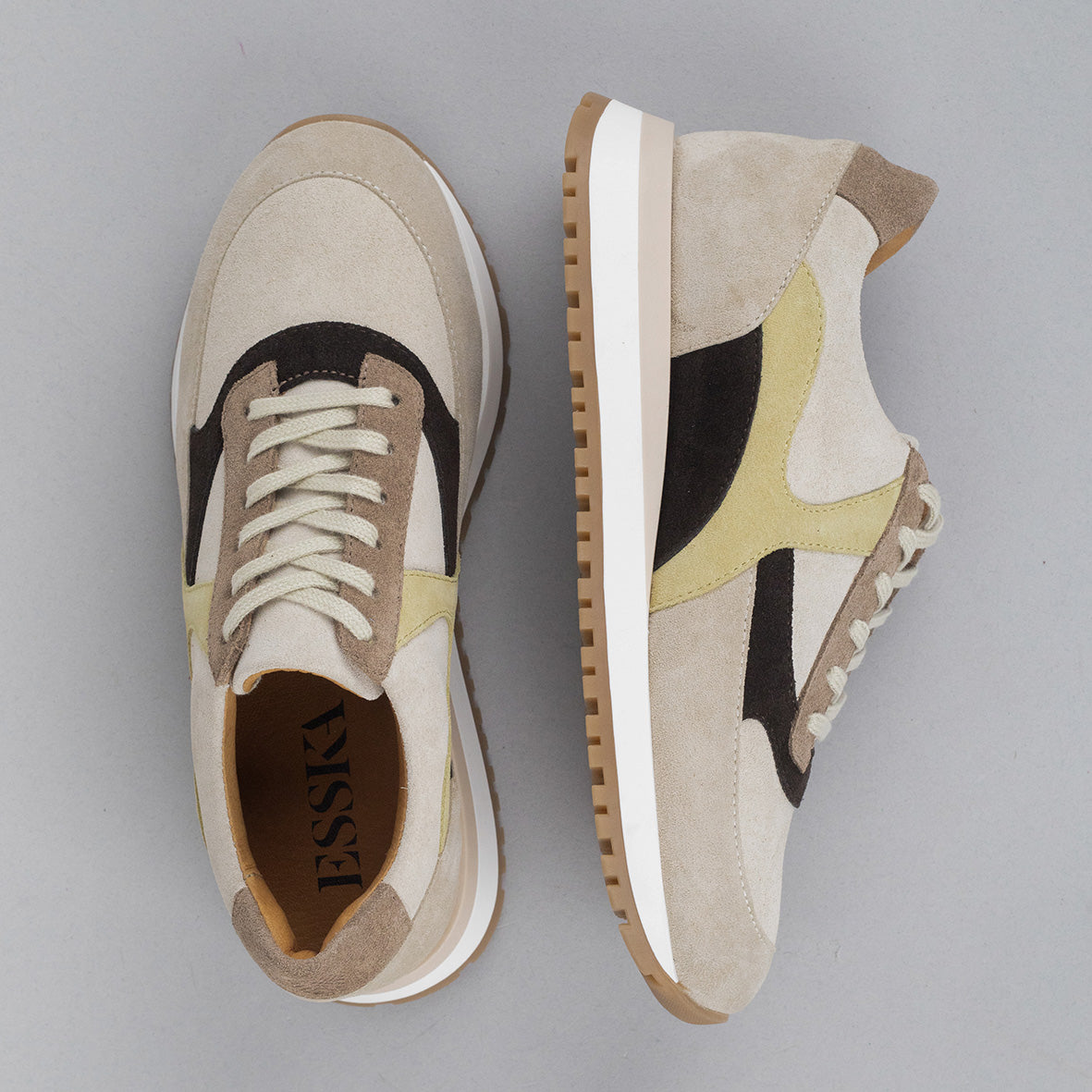 Cinda Stone Multi Trainer by Esska