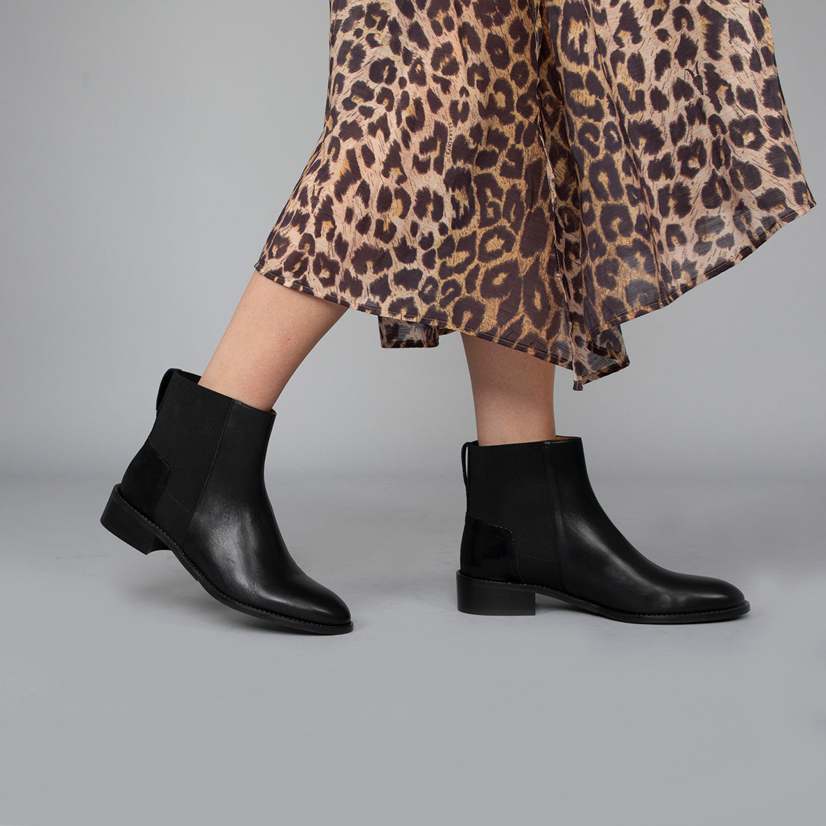Dawn Black | ESSKA
