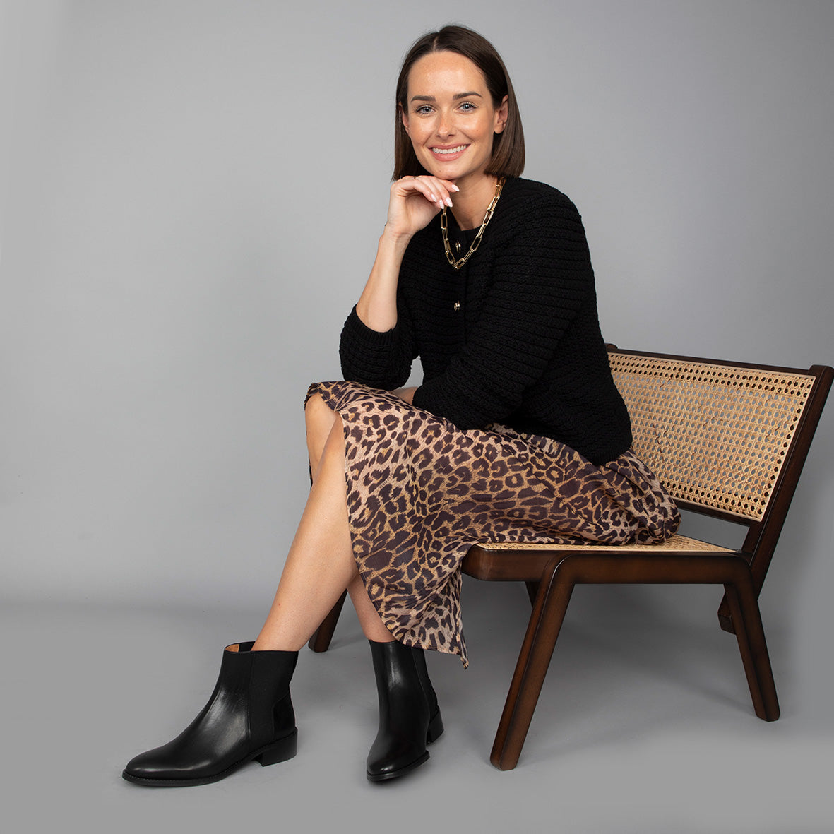 Dawn Black | ESSKA