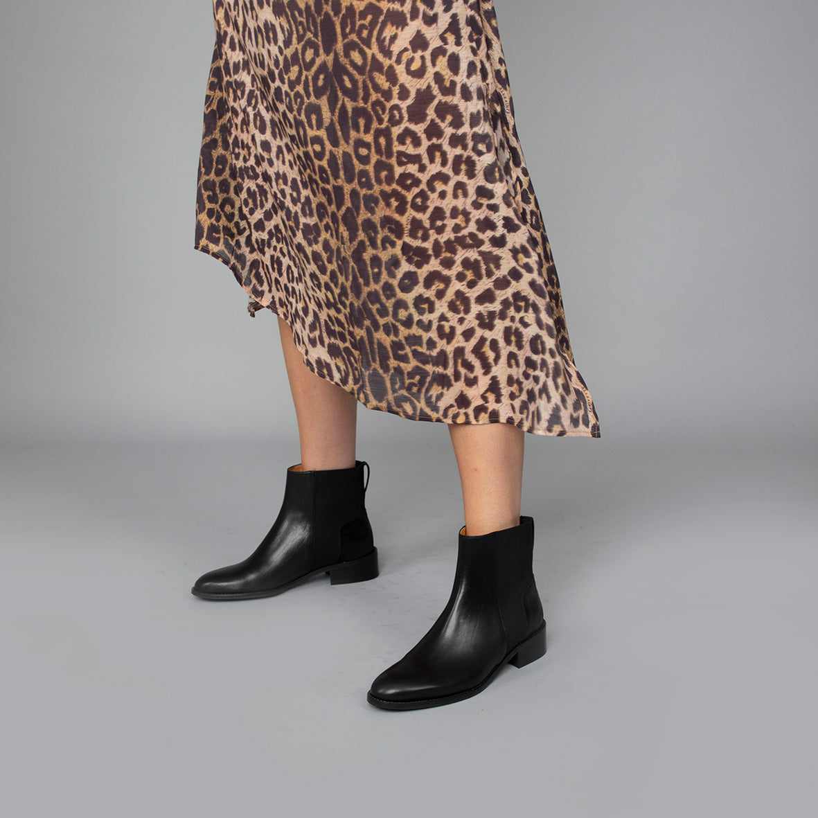 Dawn Black | ESSKA
