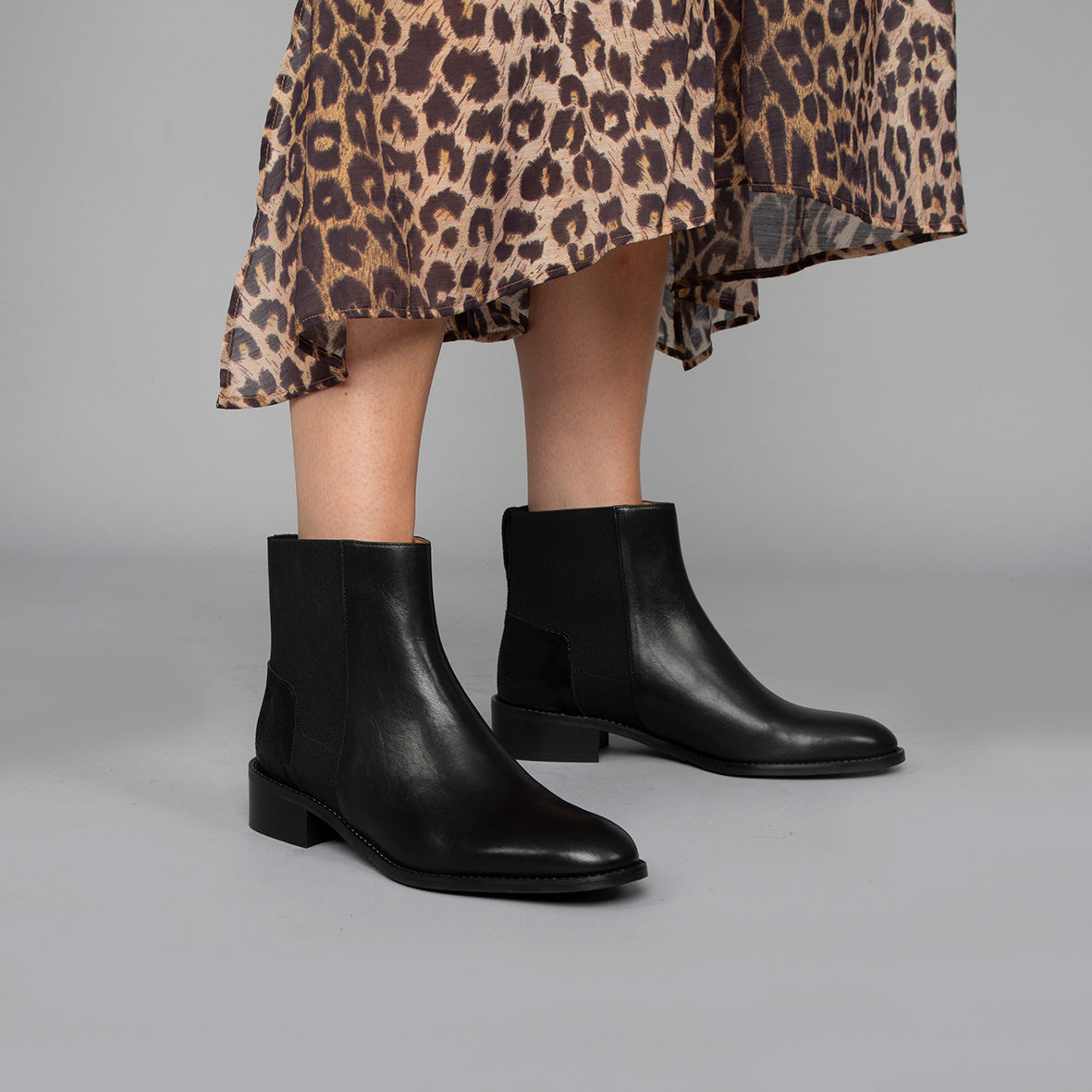 Dawn Black | ESSKA