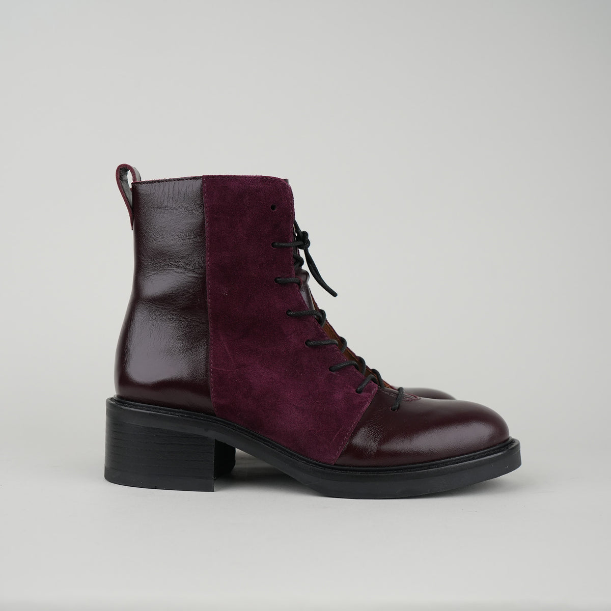 Sample - Varis Plum - Size 37 (UK4)