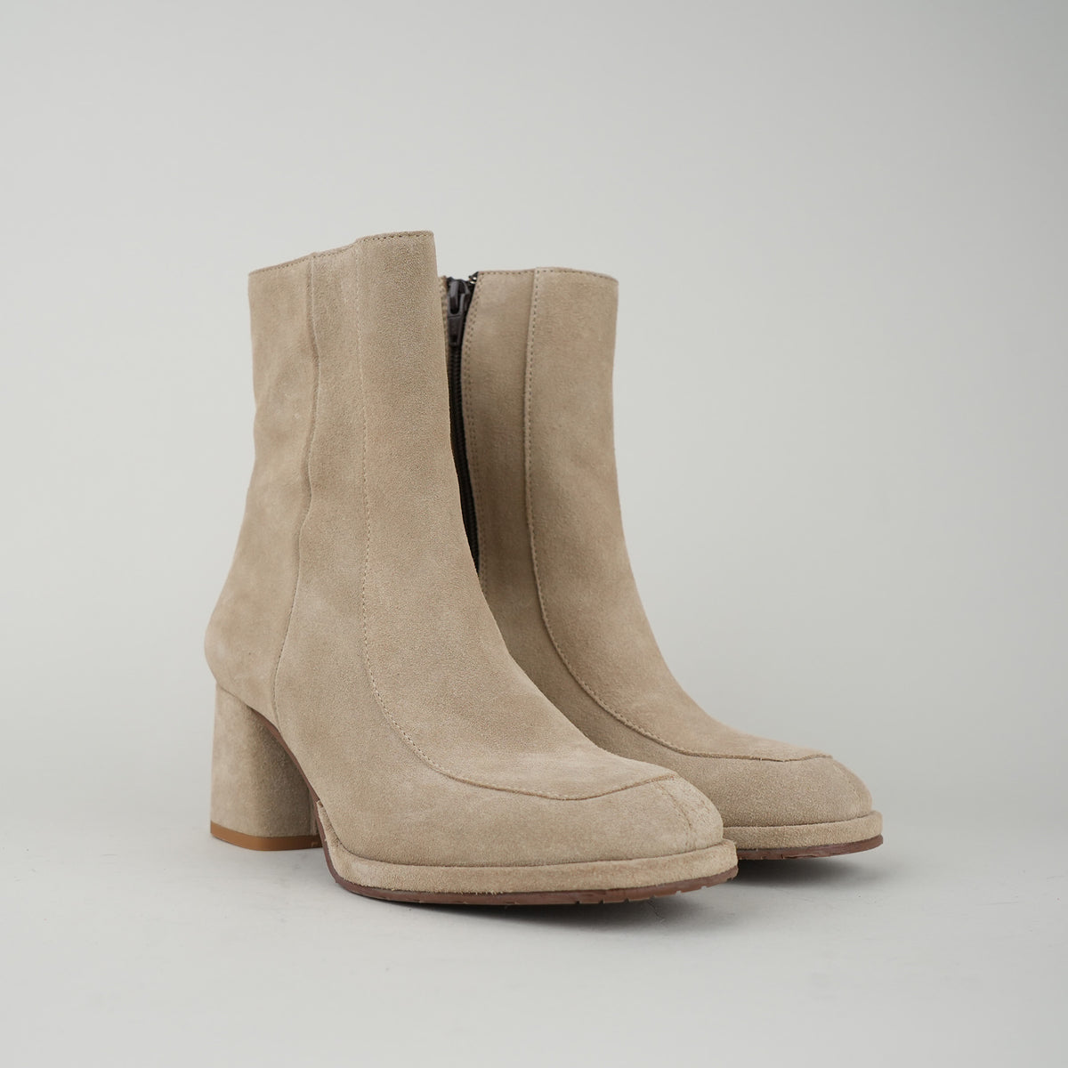 Sample - Pascale Sand - Size 37 (UK4)