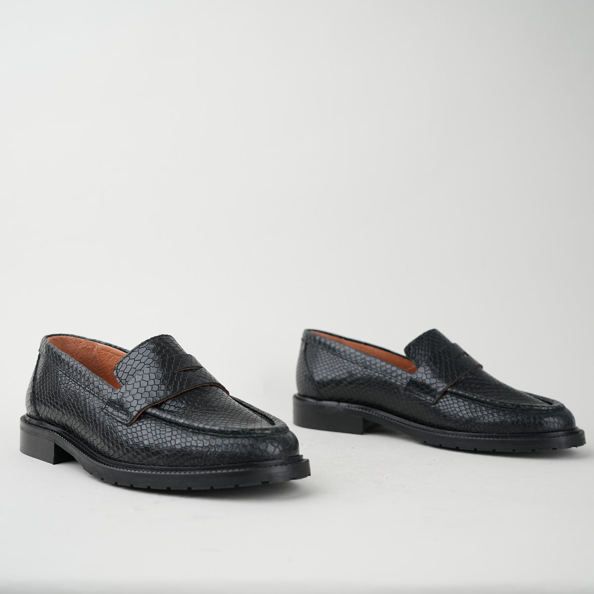 Sample - Kath Black Snake - Size 37 (UK4)