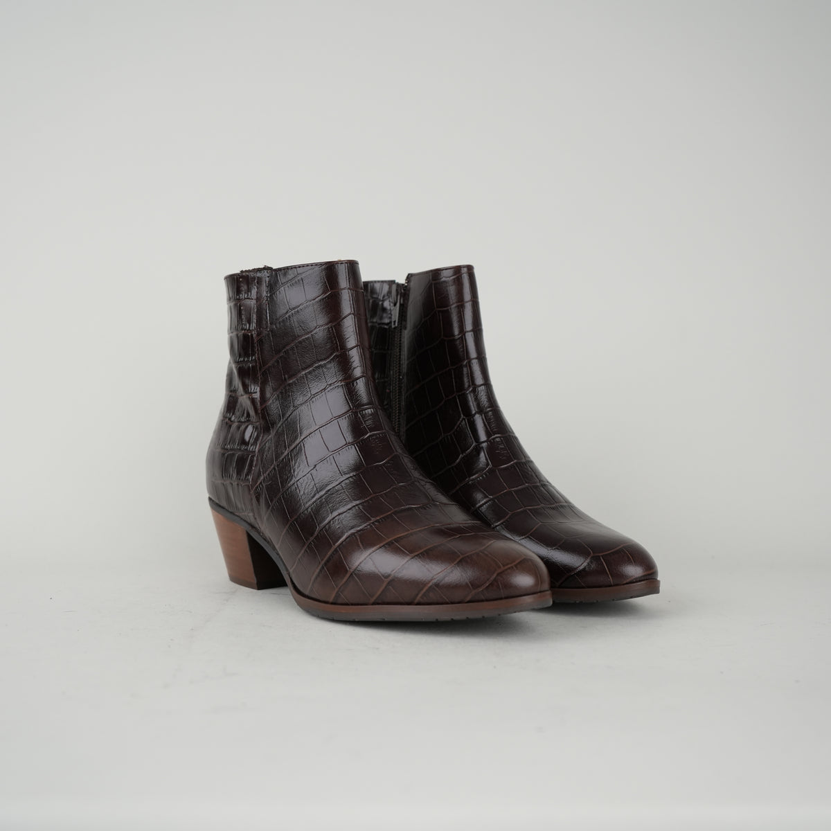 Sample - Gabrielle Dark Brown Croc - Size 37 (UK4)