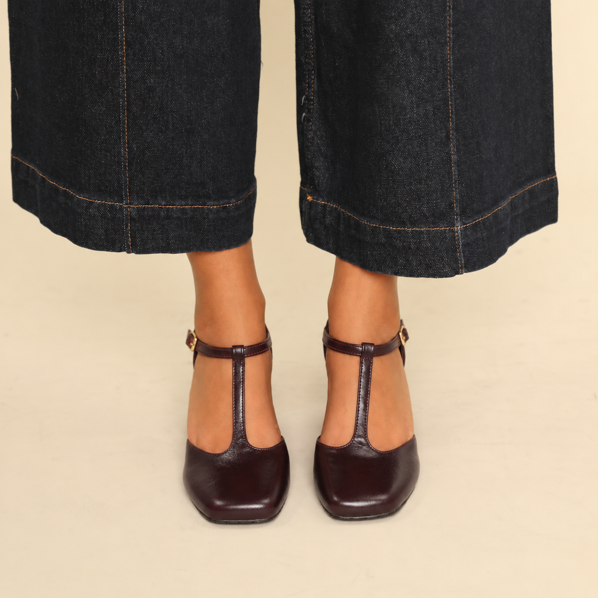 Joy WIDE Bordeaux Mid Shoe by Esska