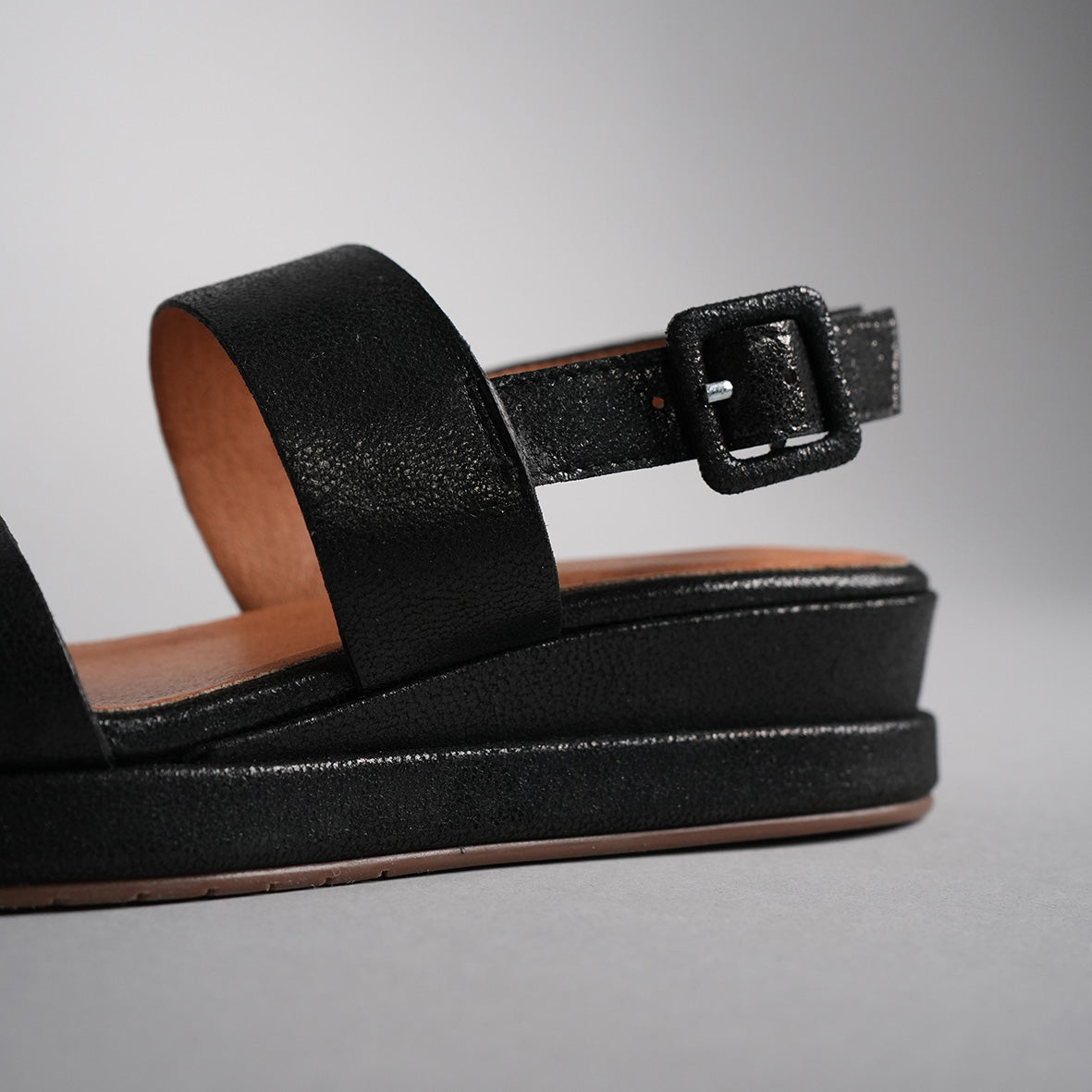 Keira Vegan Black