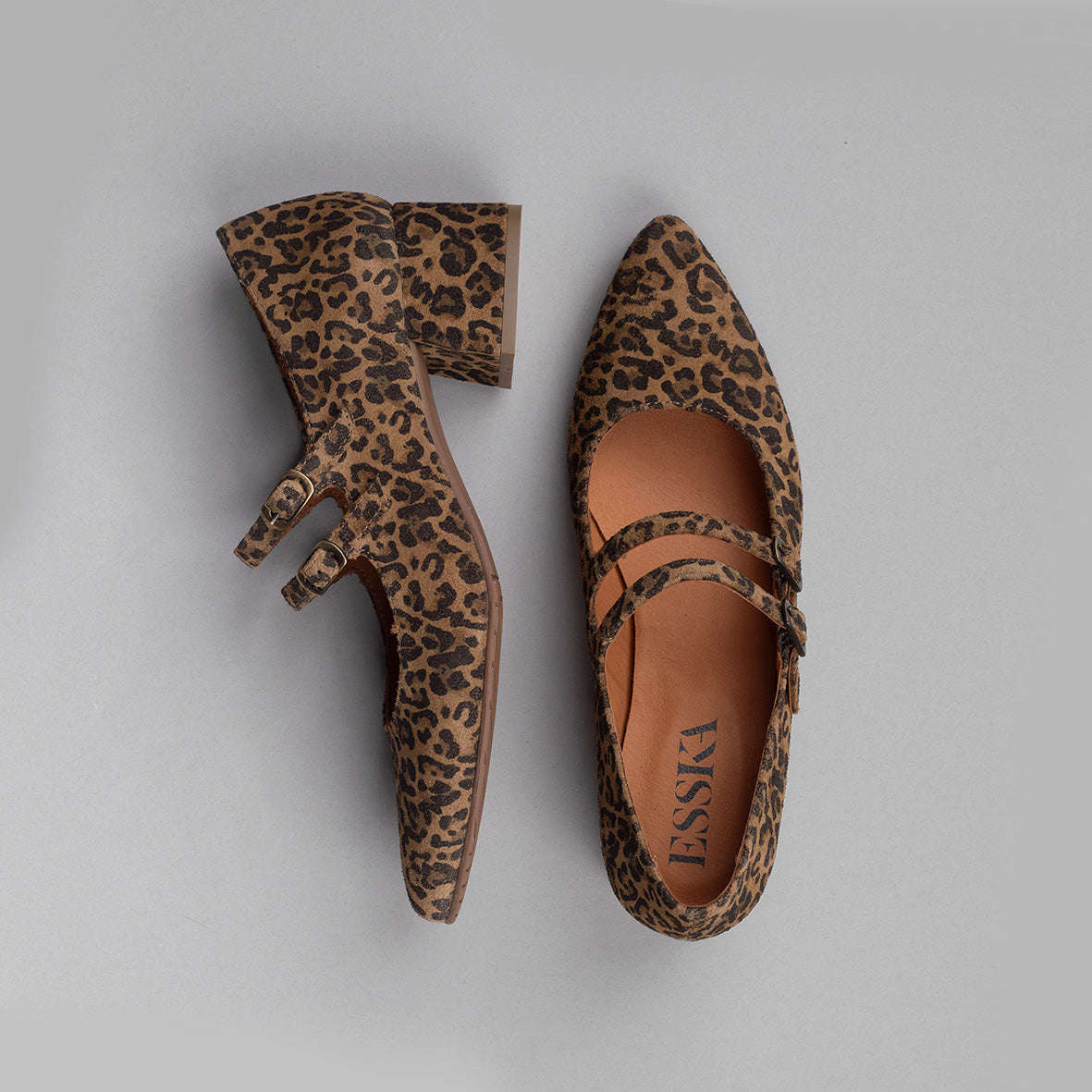 Laura WIDE Leopard Low Shoe by Esska