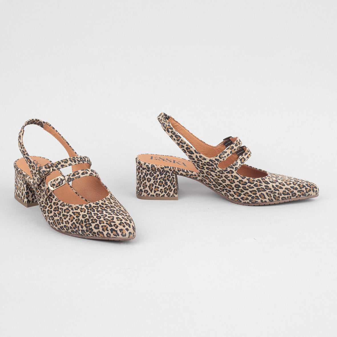 Layal WIDE Leopard Low Shoe by Esska