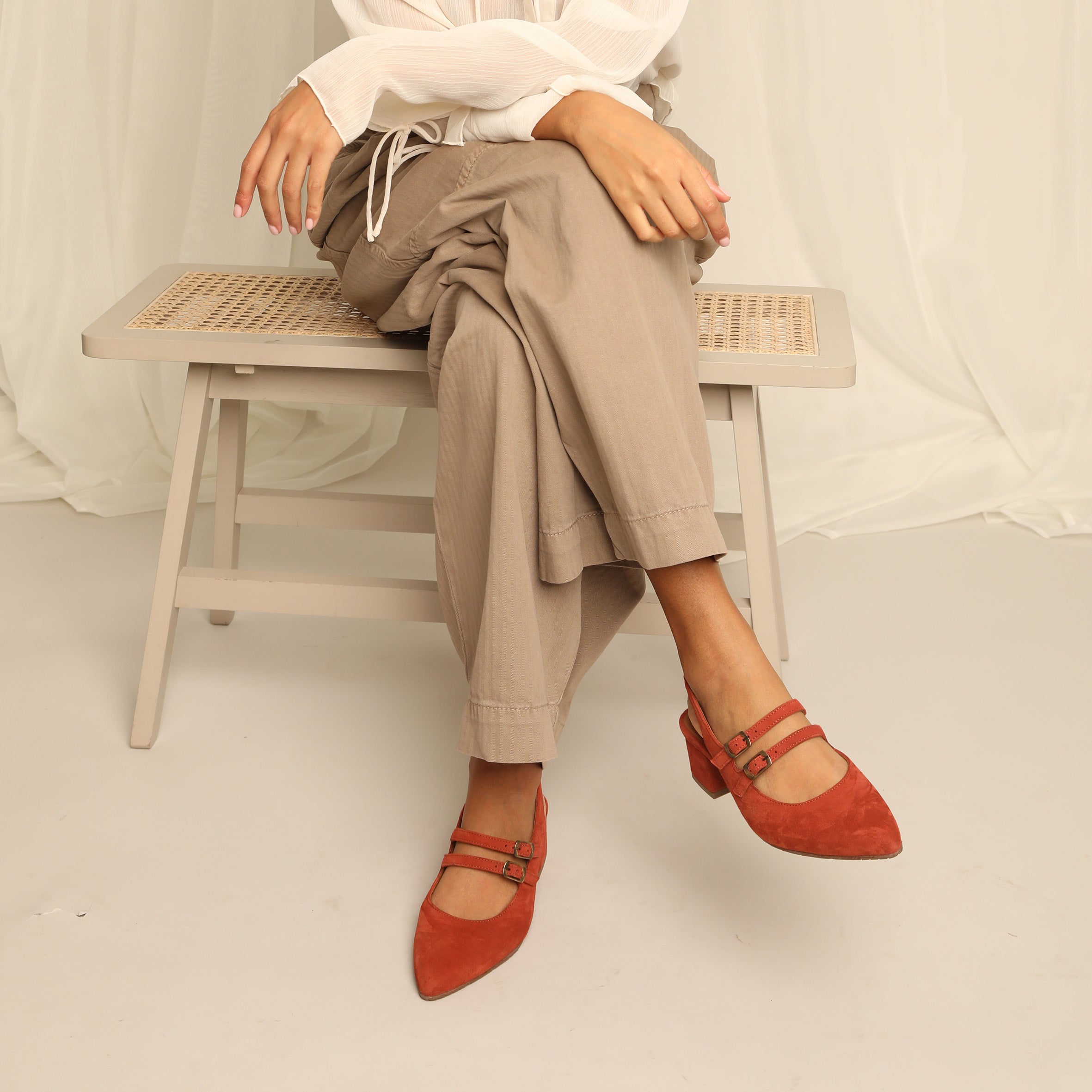 Layal Rust Low Shoe by Esska