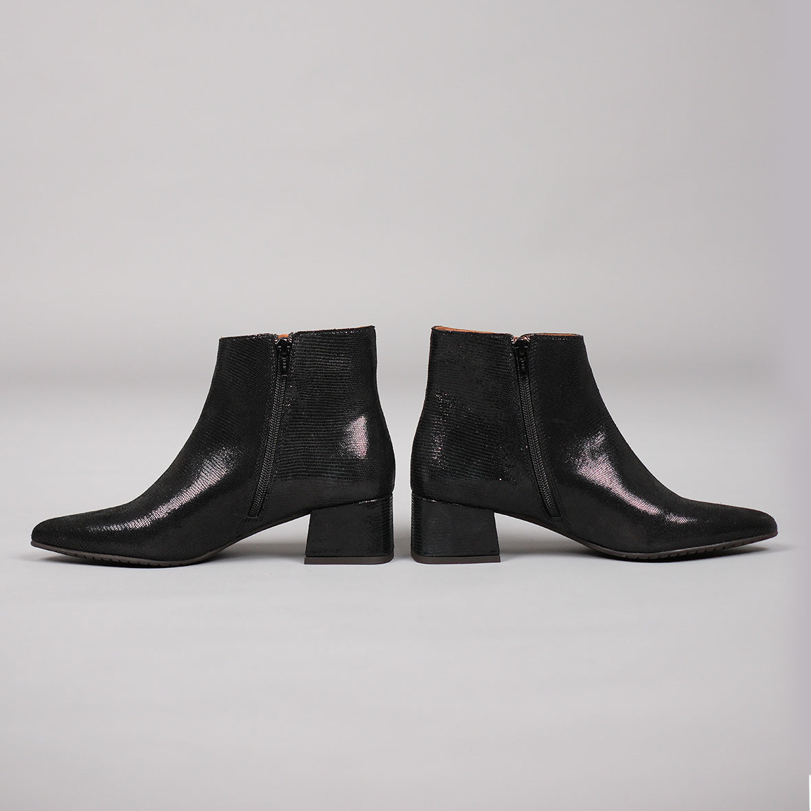 Leisel Black Metallic | ESSKA