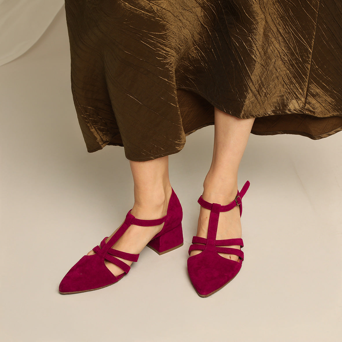 Lina Wine Low Shoe by Esska