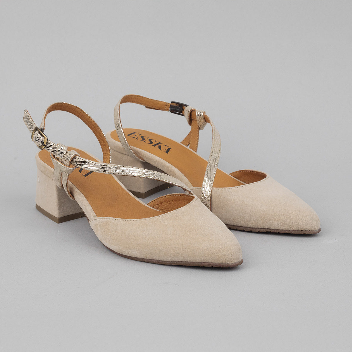 Luna Stone Low Shoe by Esska