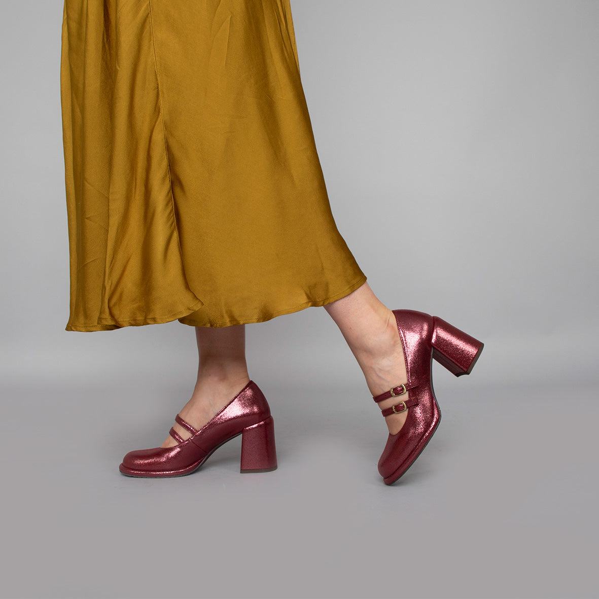 Maya Vegan Wine Mid High Shoe by Esska