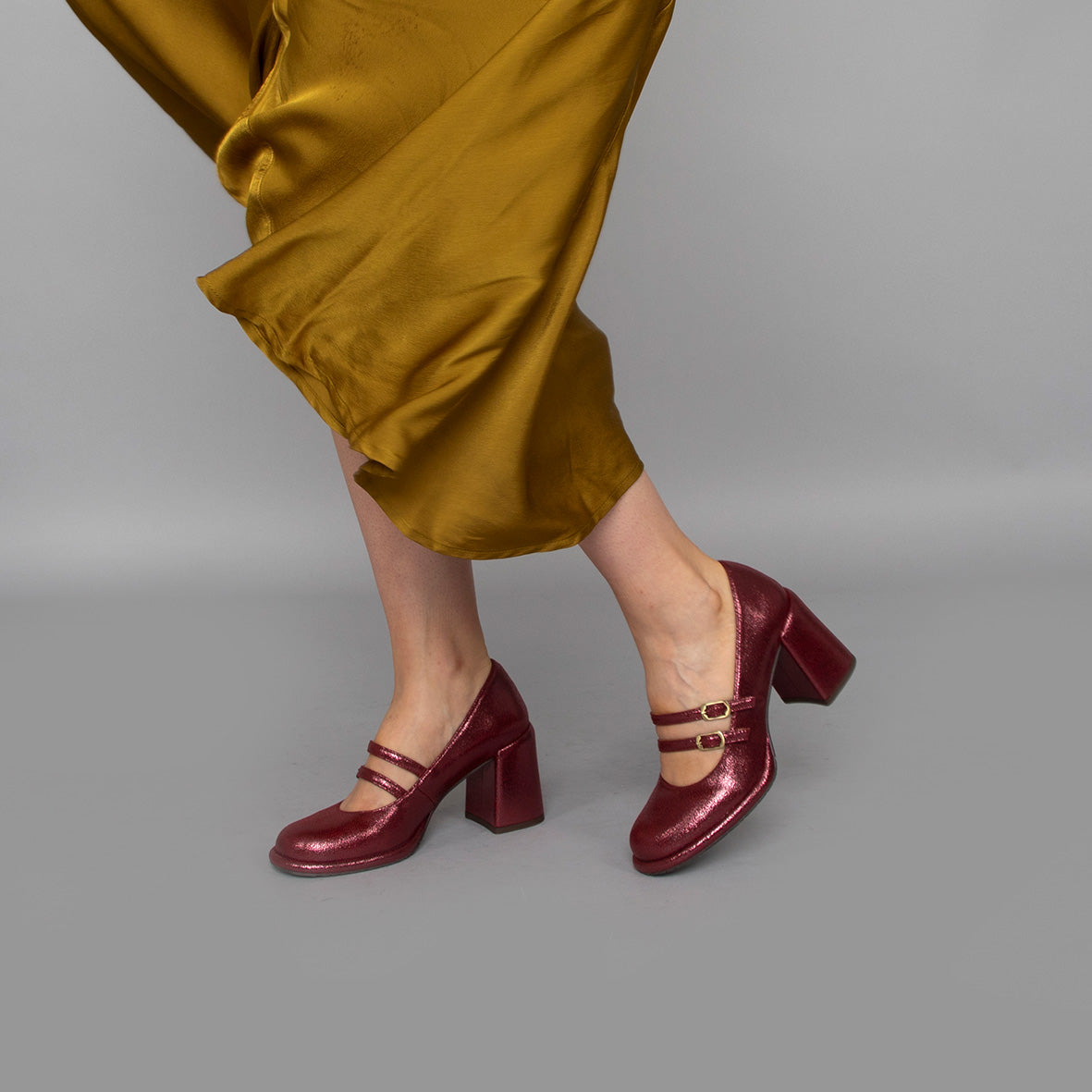 Maya Vegan Wine Mid High Shoe by Esska