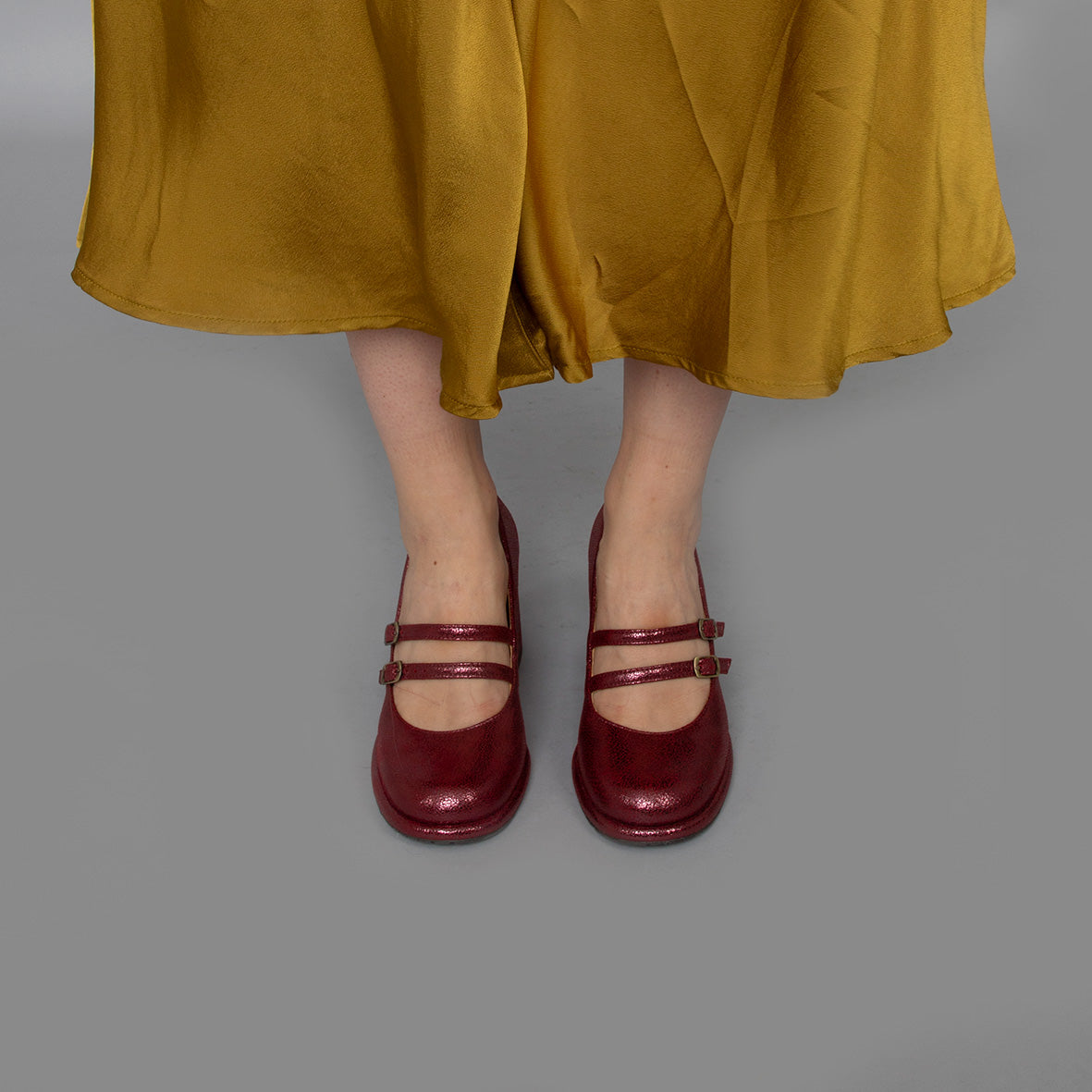 Maya Vegan Wine Mid High Shoe by Esska