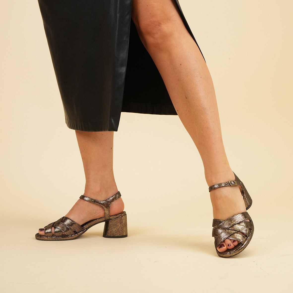 Octavia Onyx Low Sandal by Esska