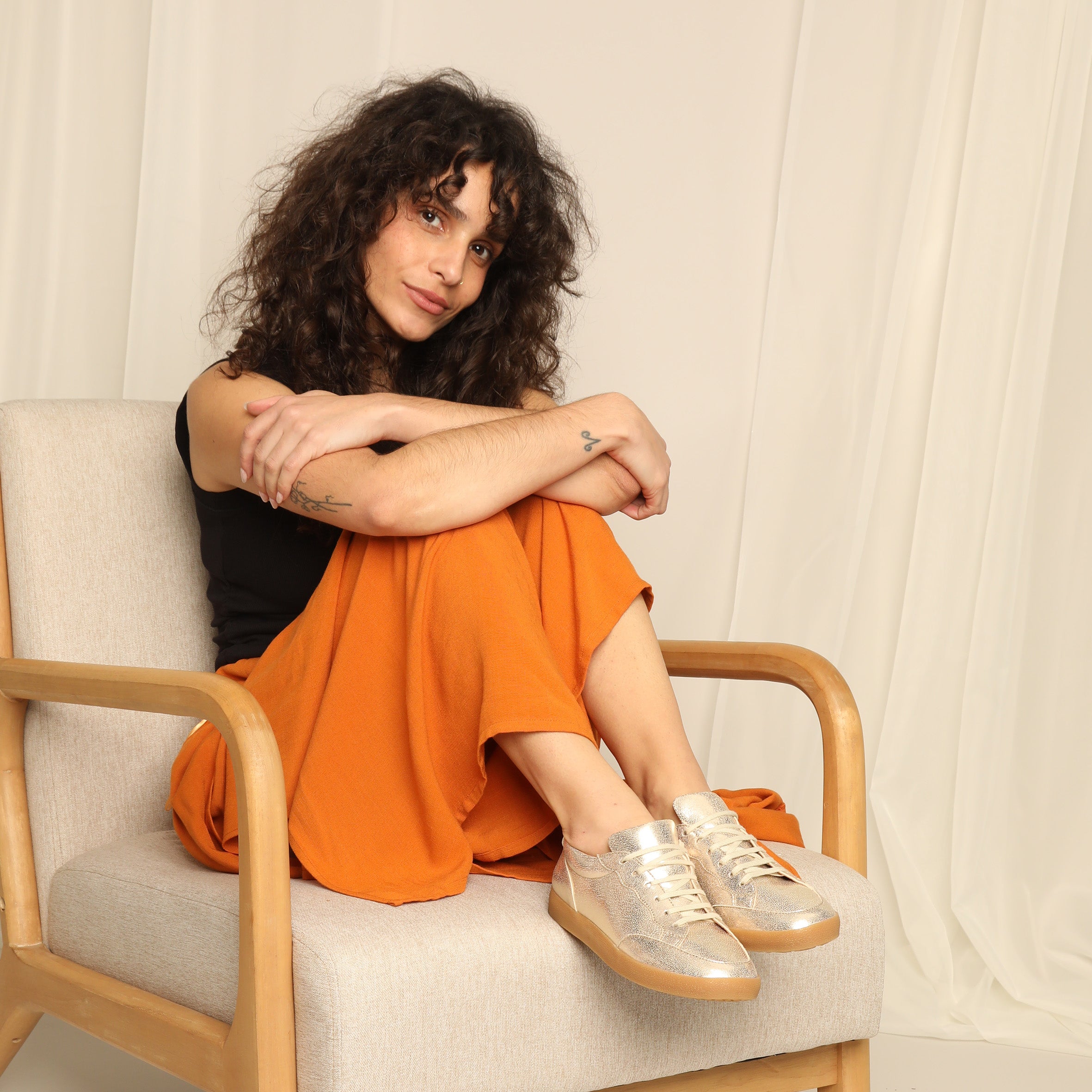 Olly Vegan Platinum Trainer by Esska