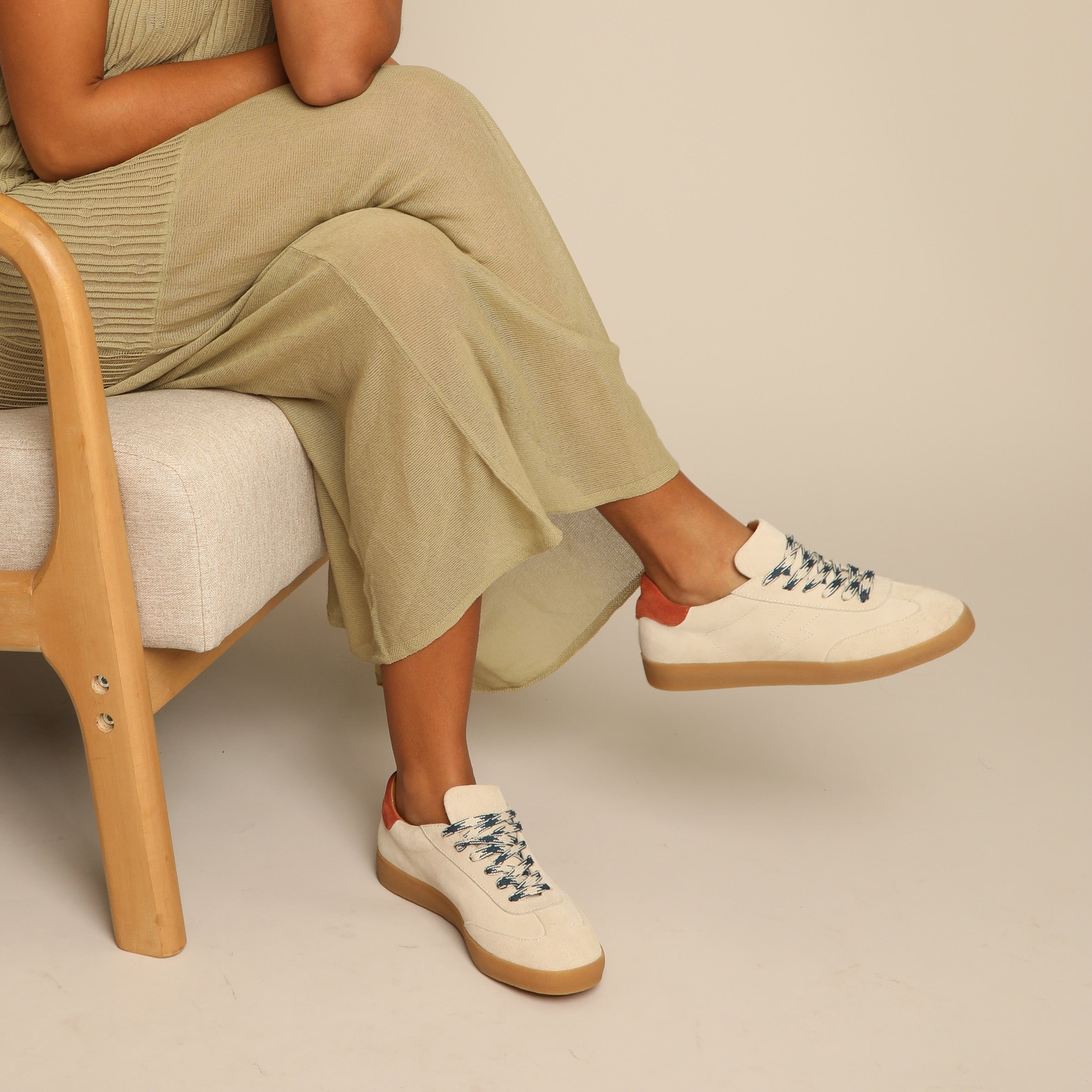 Oslo Stone Trainer by Esska