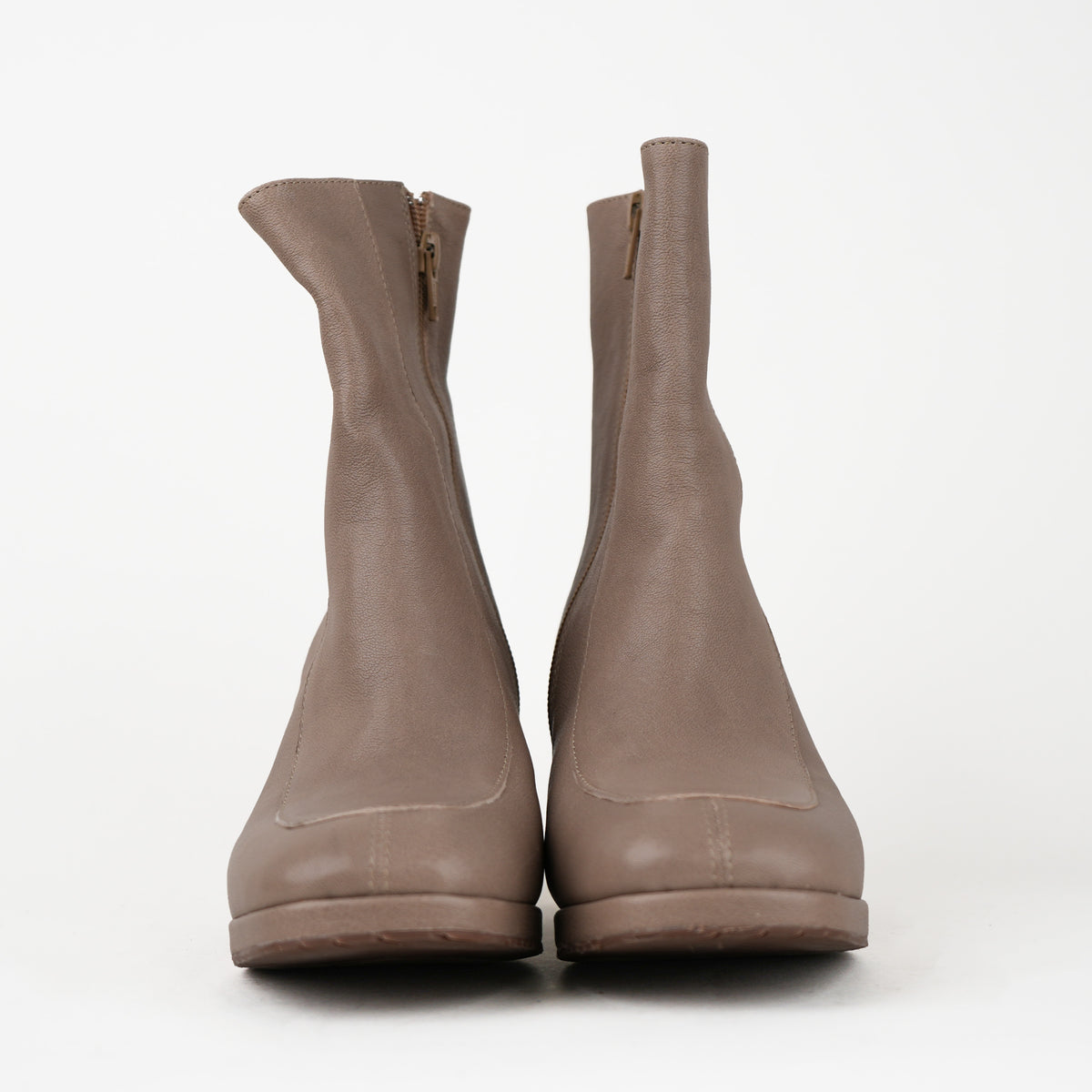 Sample - Pascale Light Taupe - Size 37 (UK4)