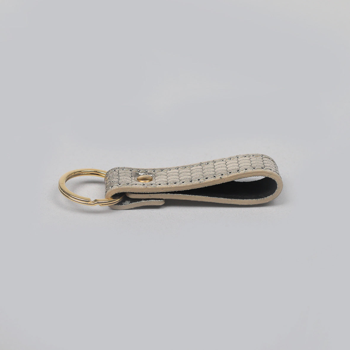 Rea Keychain - Metallic Platinum
