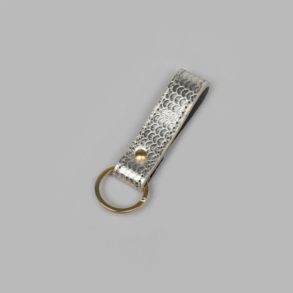 Rea Keychain - Metallic Platinum