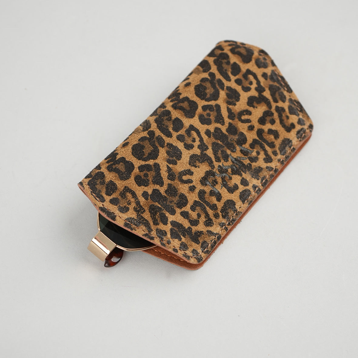 Reem Glasses Case - Leopard