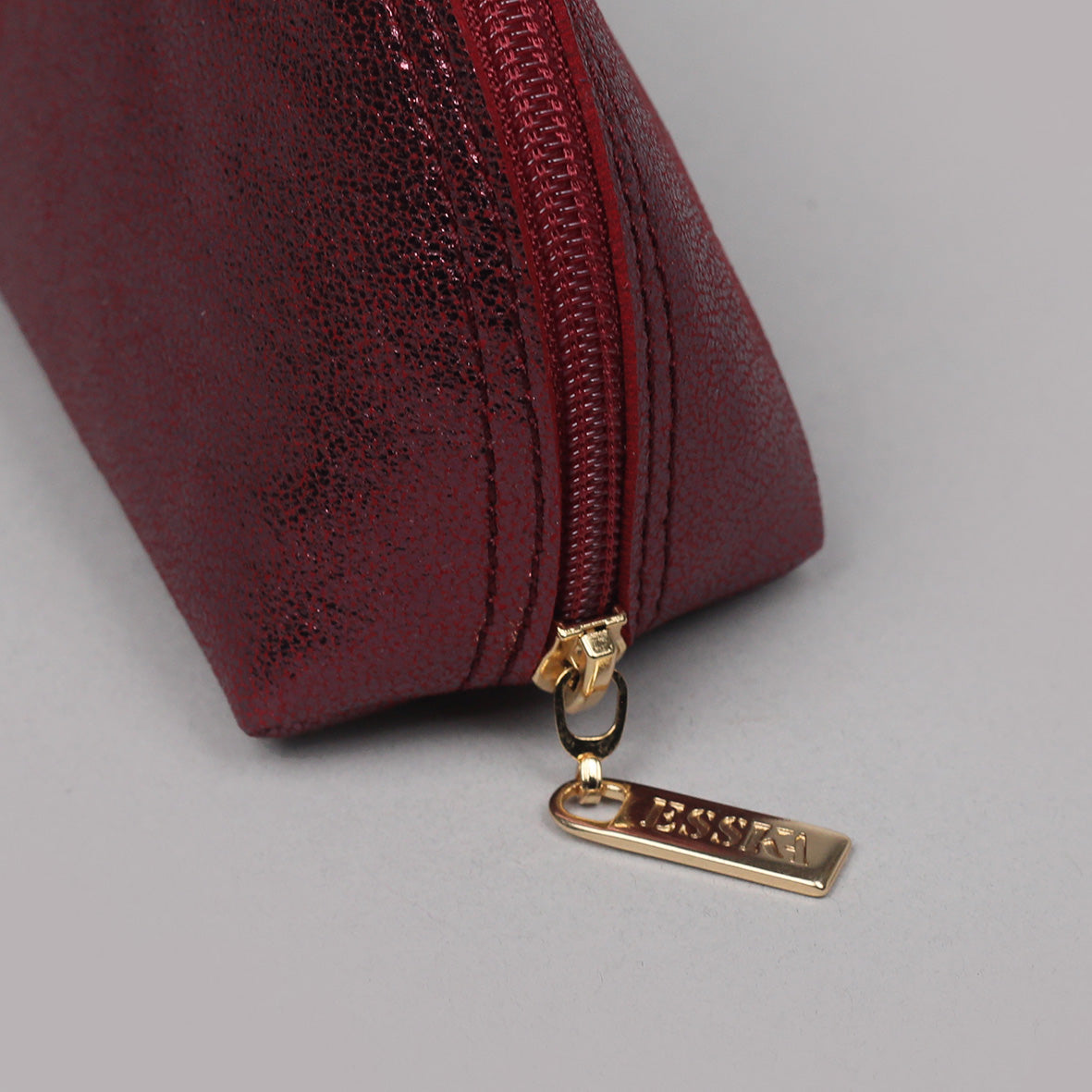 Riley Make-up Bag - Vegan Wine