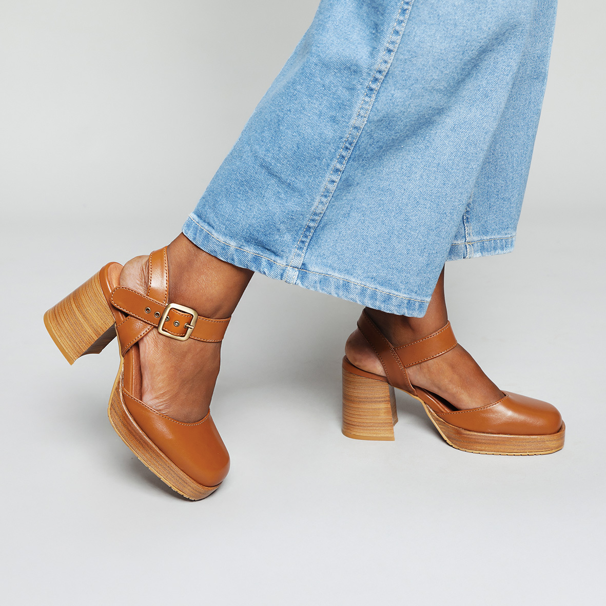 Selena Tan Mid High Shoe by Esska