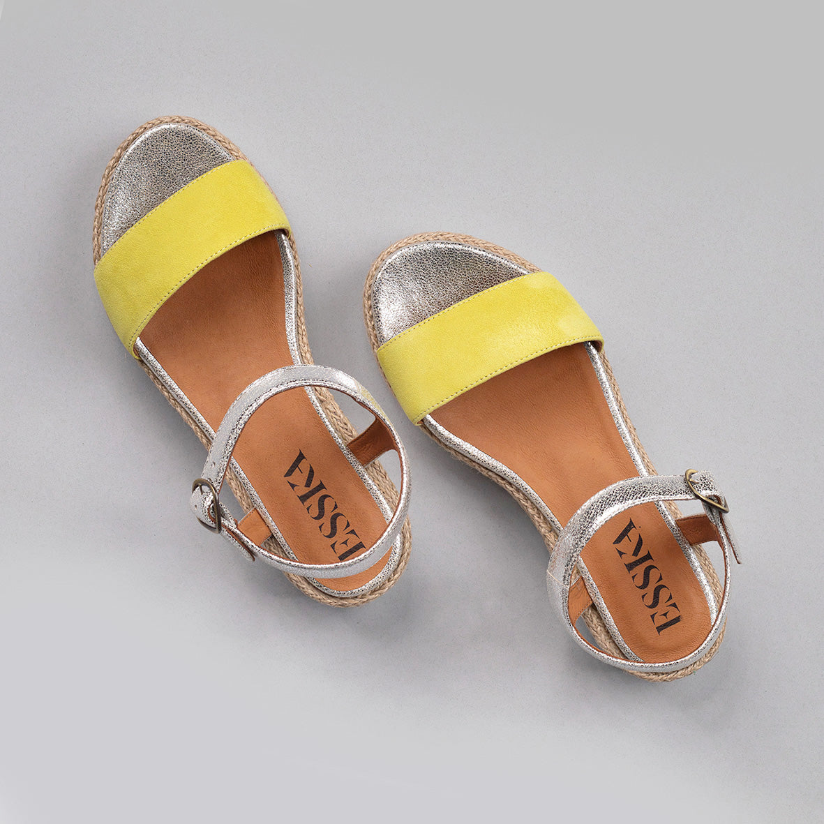 Uma Lemon & Silver