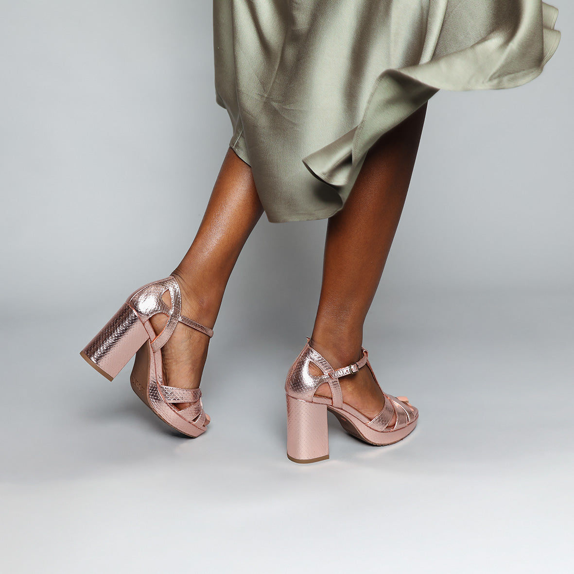 Valerie WIDE Metallic Dusty Pink