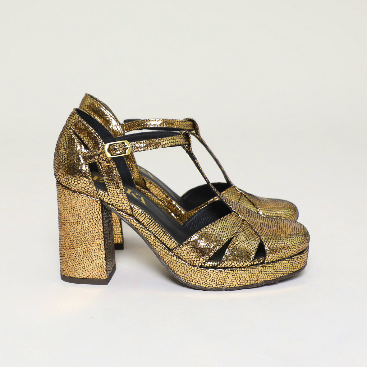 Venice Onyx Mid High Shoe by Esska