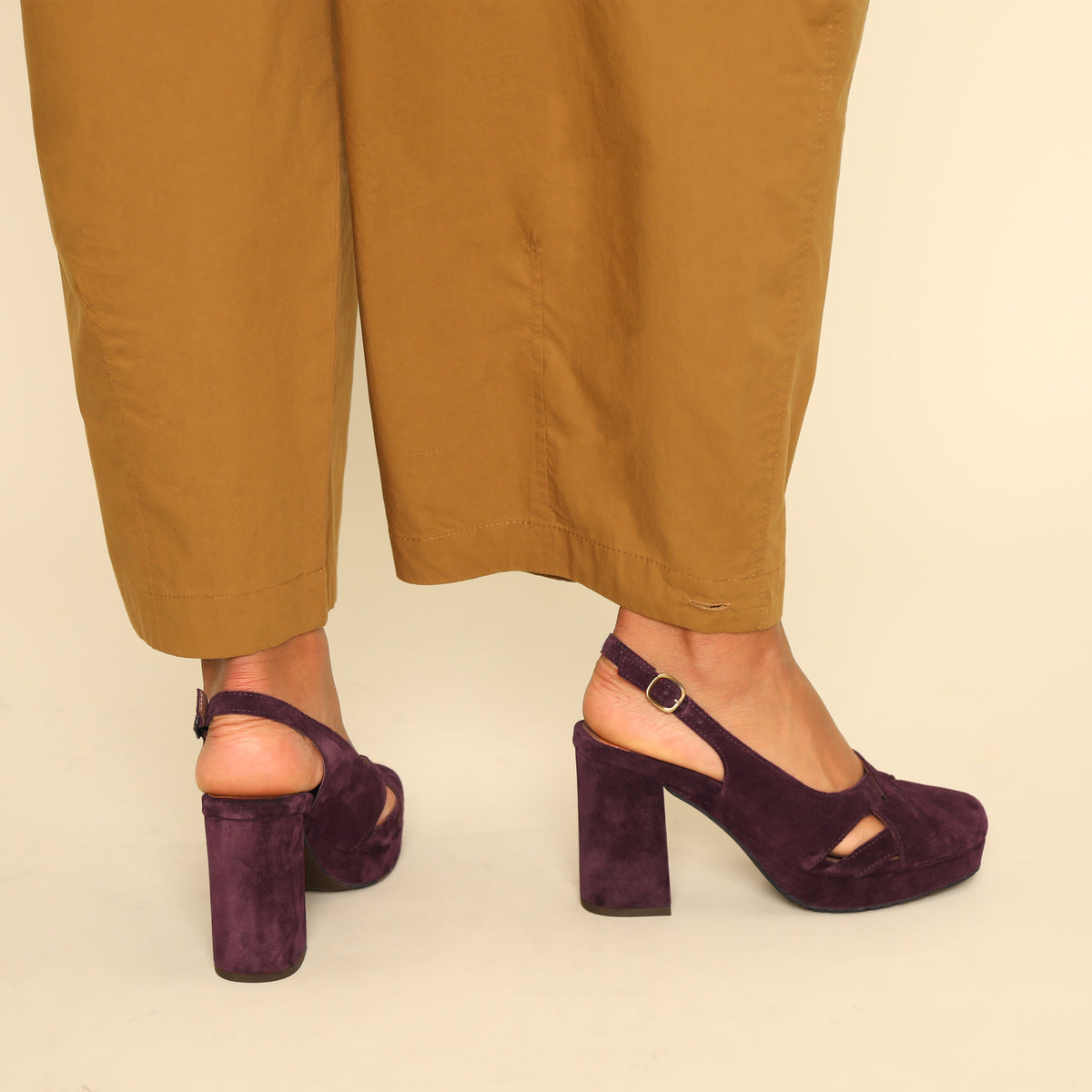 Vivian Plum High Shoe by Esska