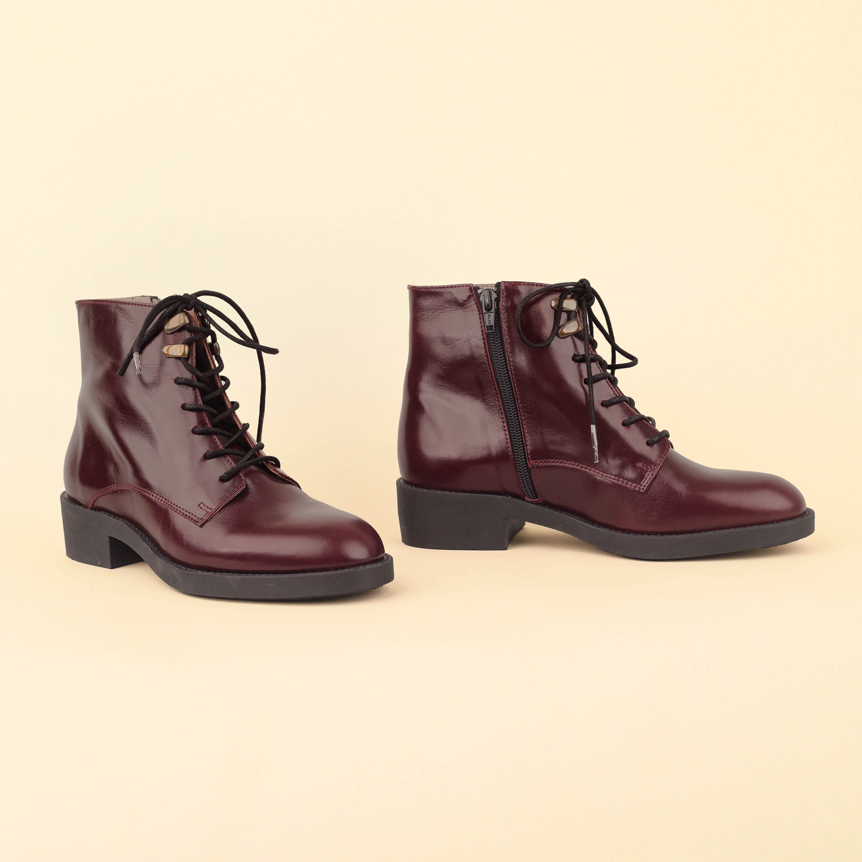 Wren Bordeaux
