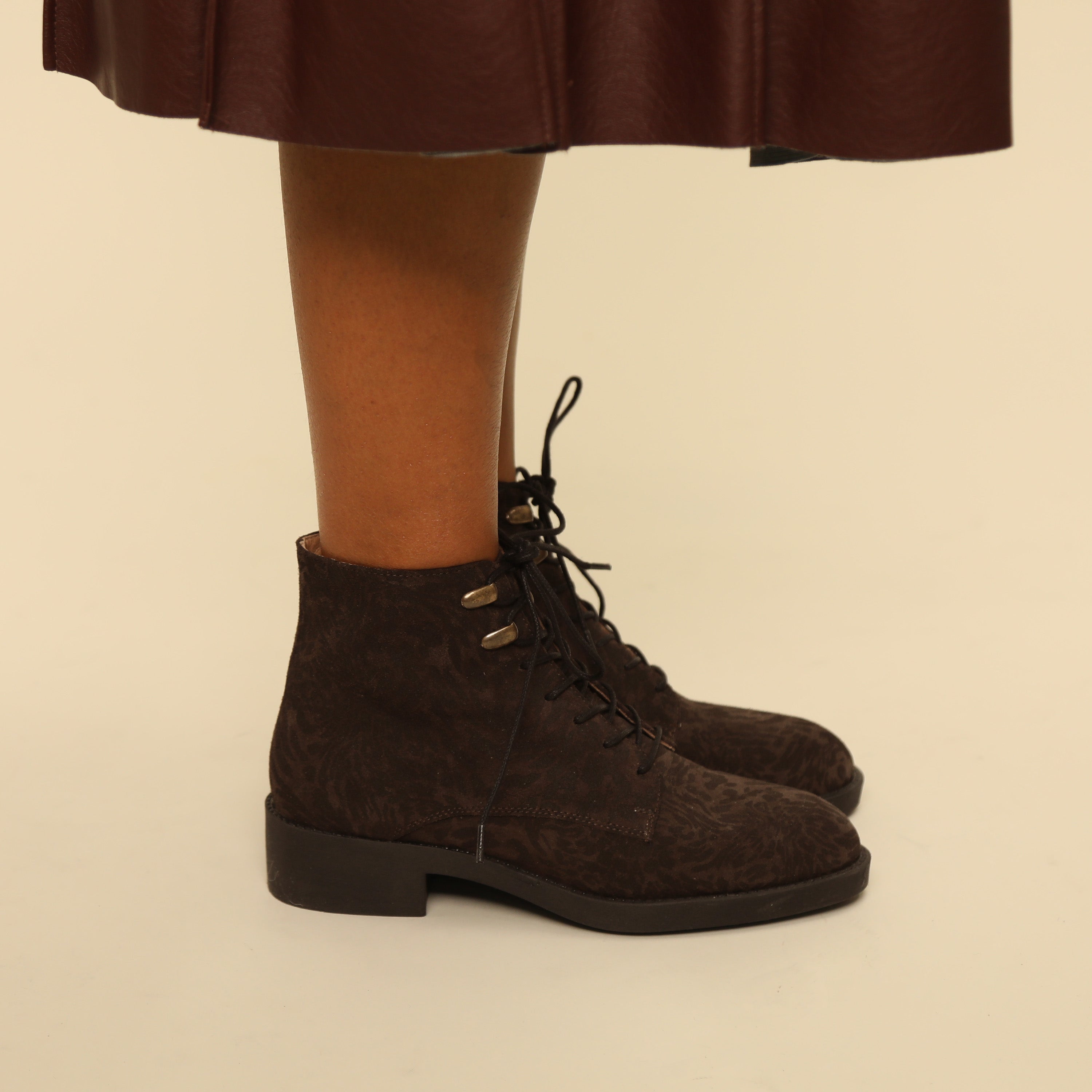 Wren Dark Brown Leopard