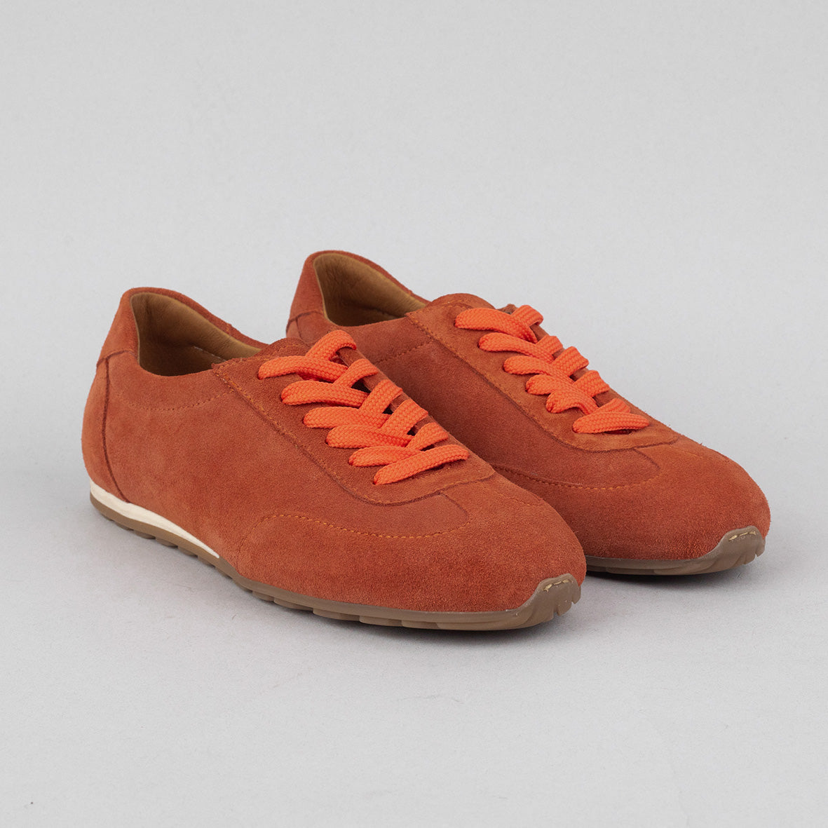 Benny Rust Trainer by Esska