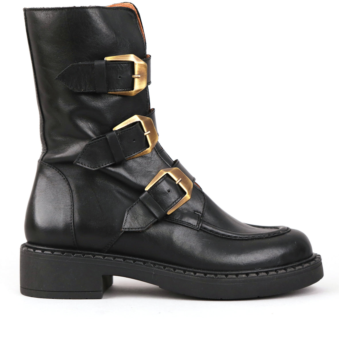 Birdie Black Flat Boot by Esska Shoes Ltd