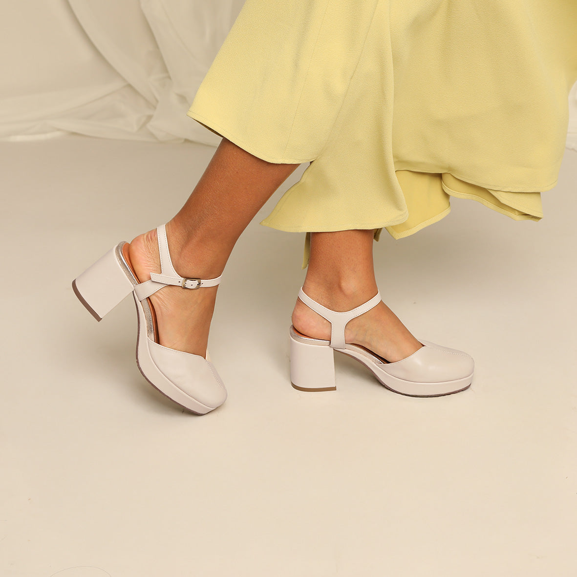 Carol WIDE Stone Mid Shoe by Esska