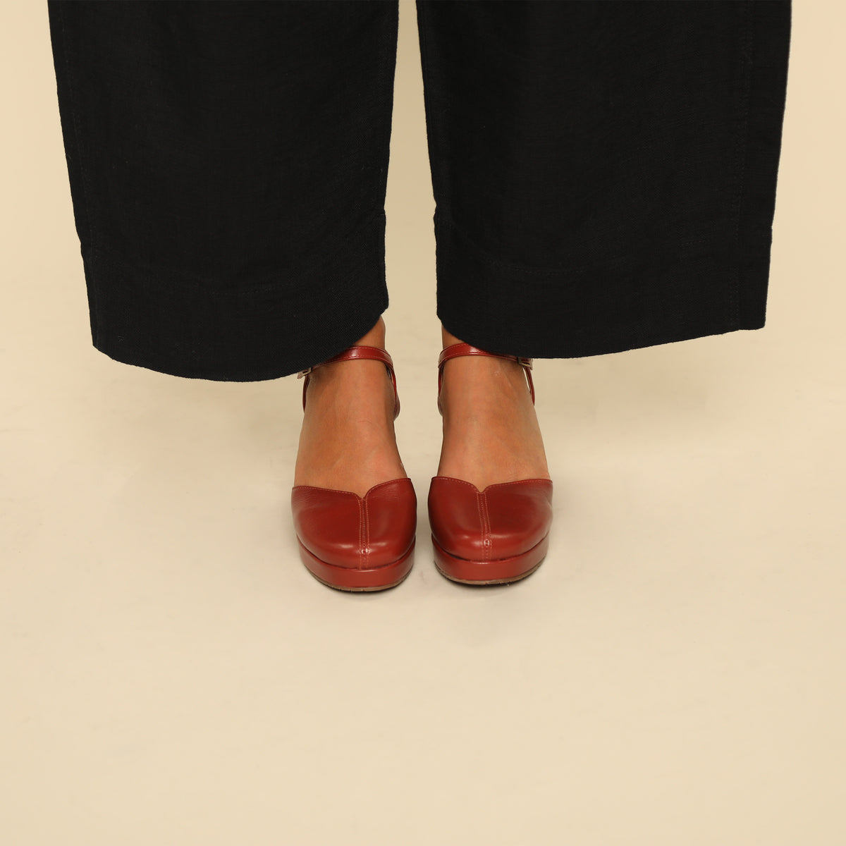 Carol Rosewood Mid Shoe by Esska